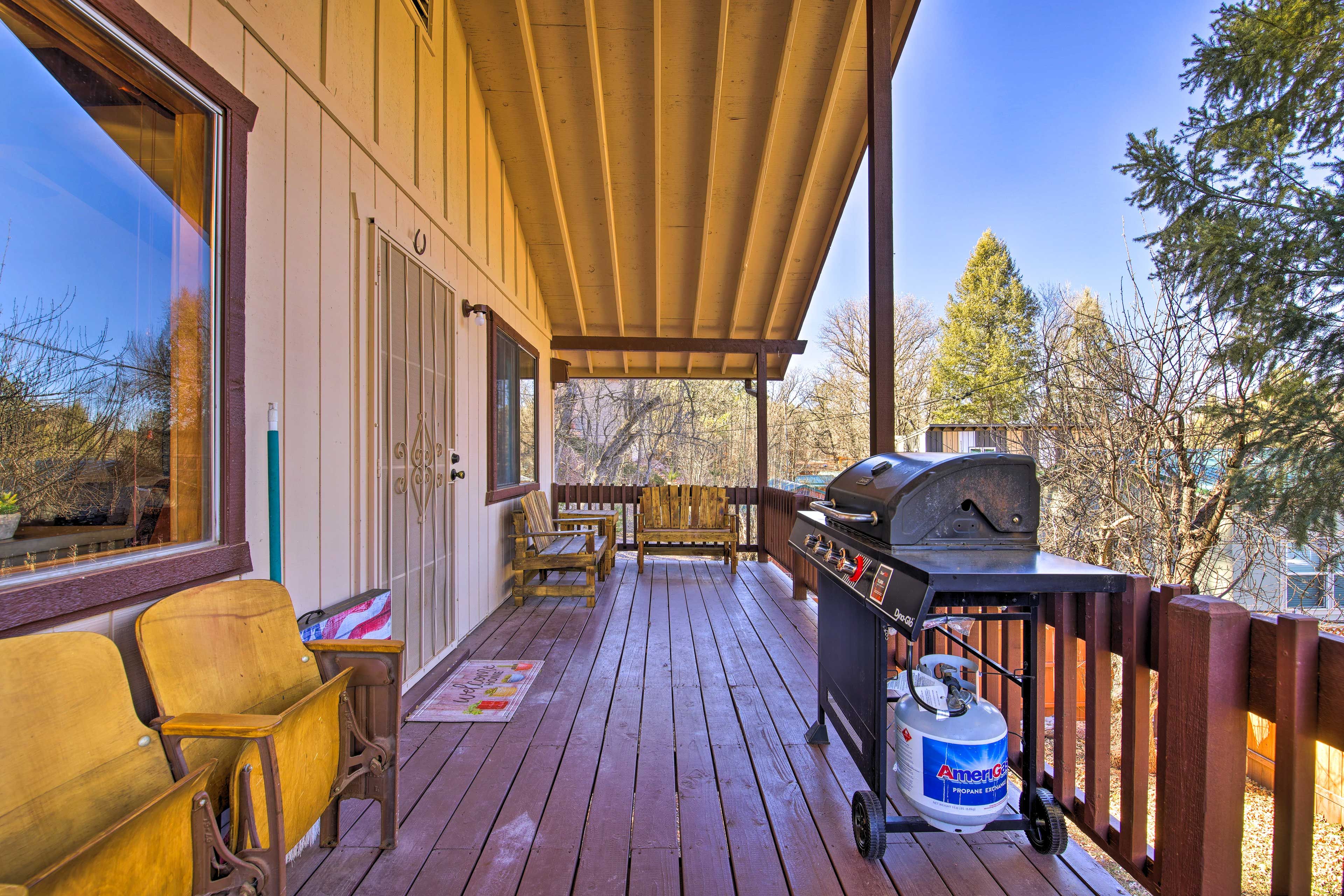 Wraparound Patio | Gas Grill