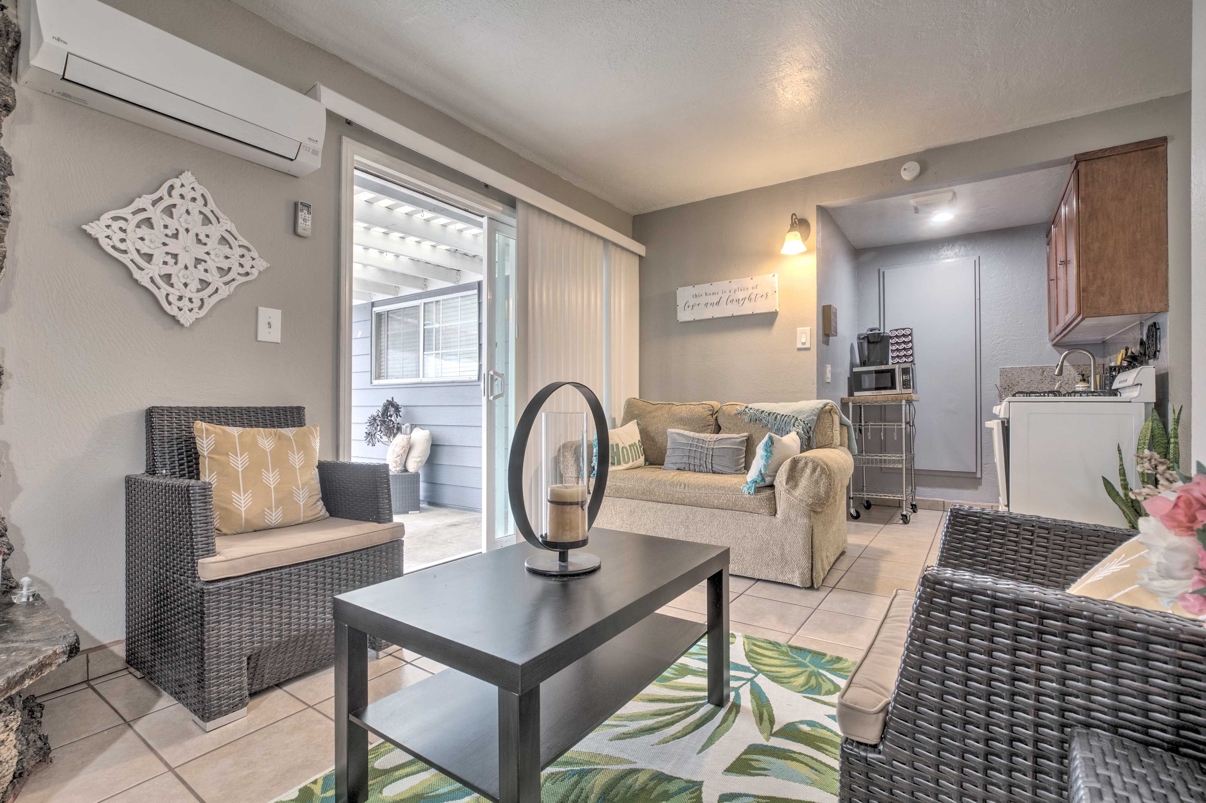 Living Room | Smart TV