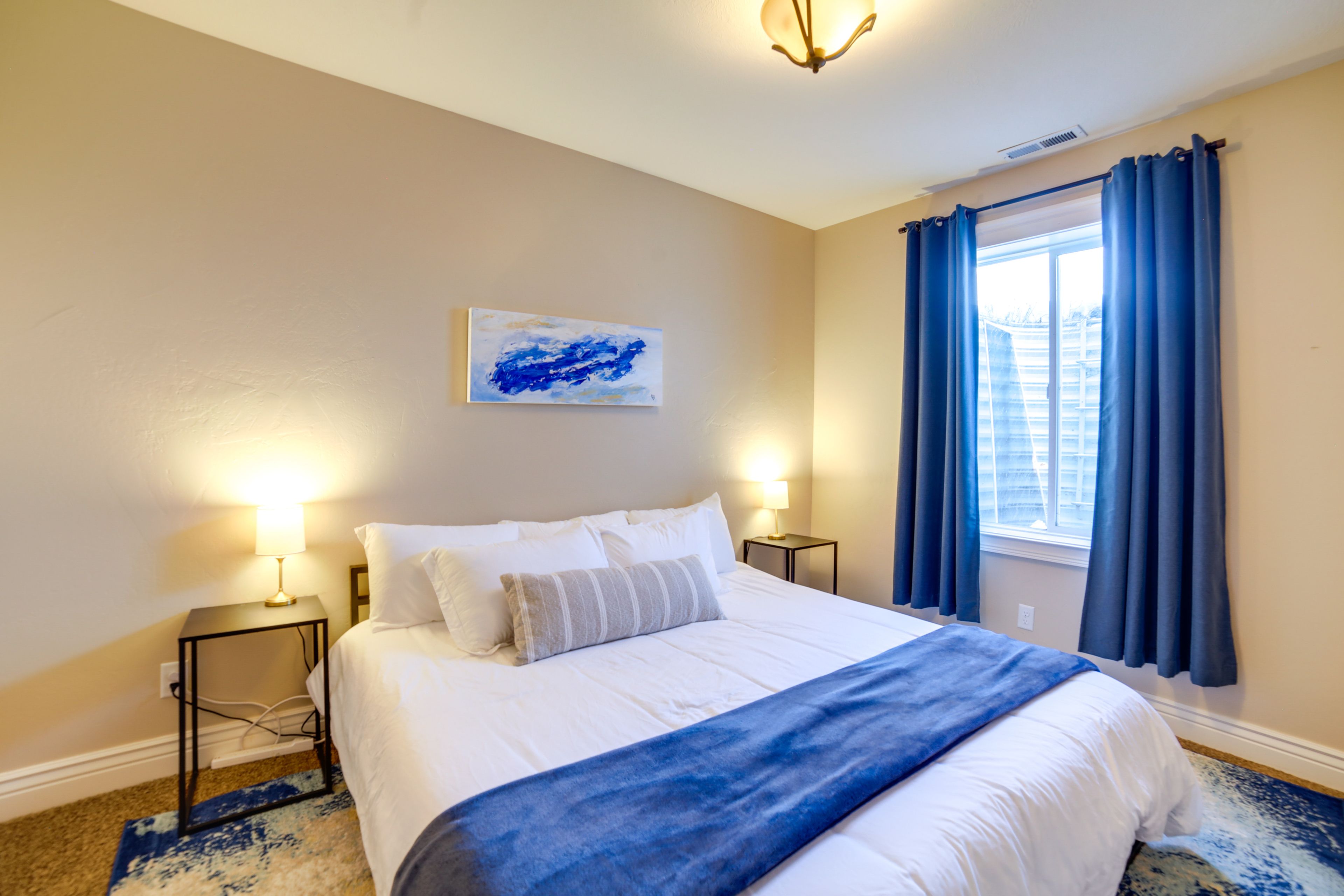 Bedroom 6 | King Bed | Basement Level