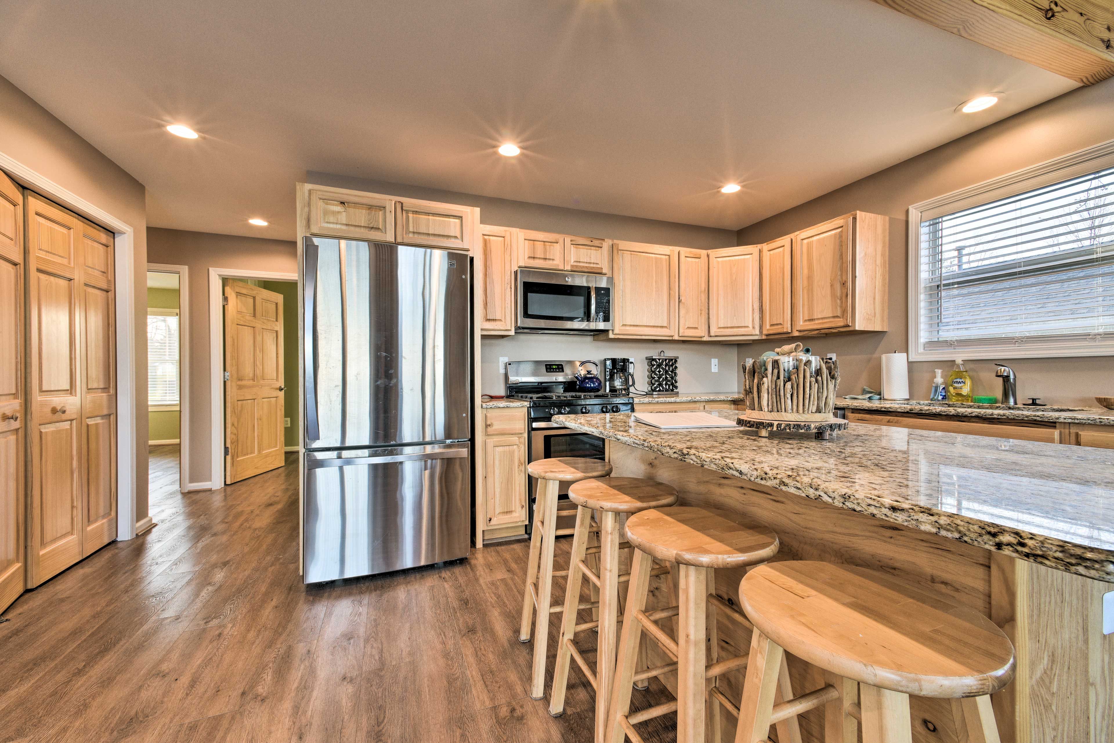Kitchen | Breakfast Bar