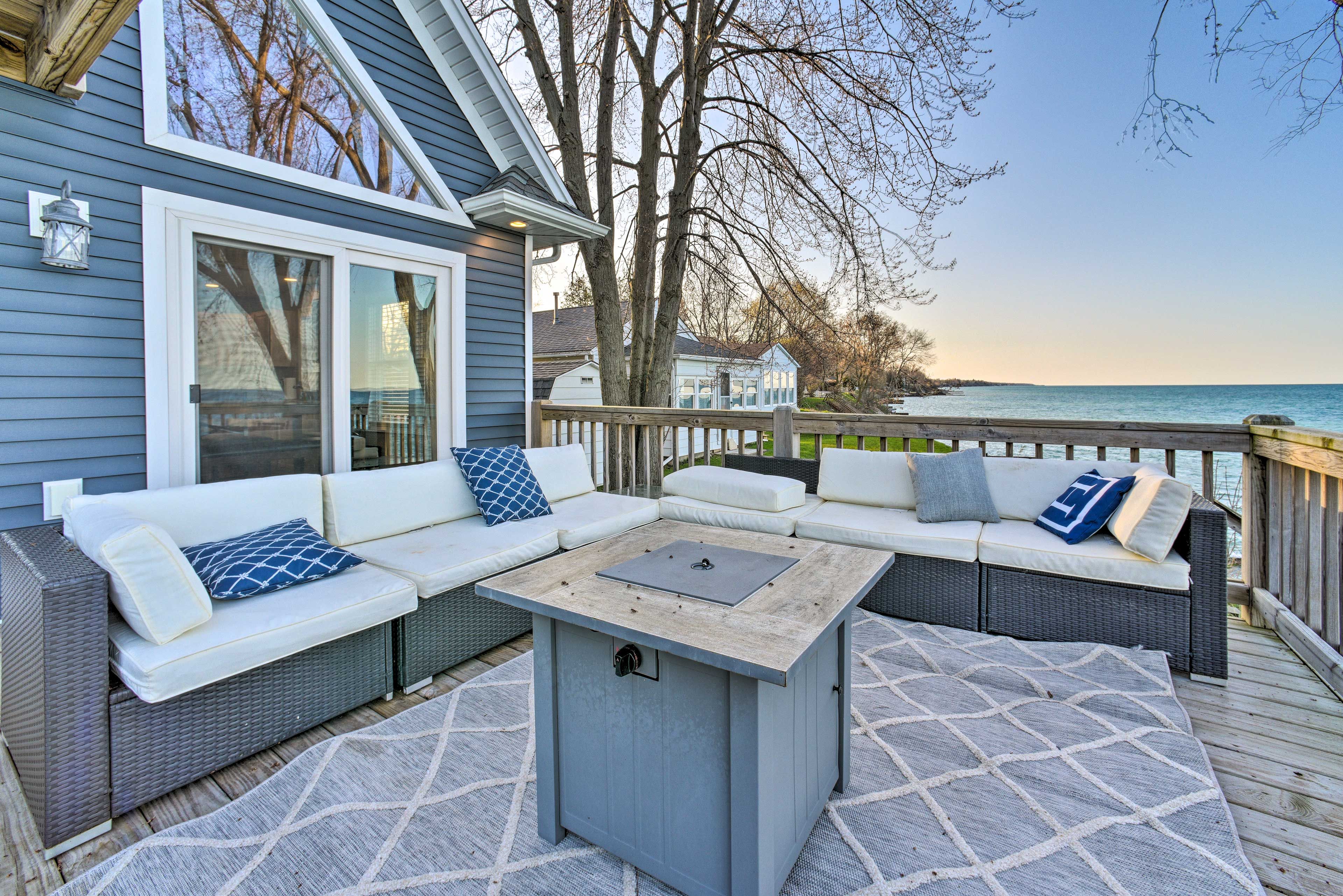Cottage Exterior | Gas Fire Pit