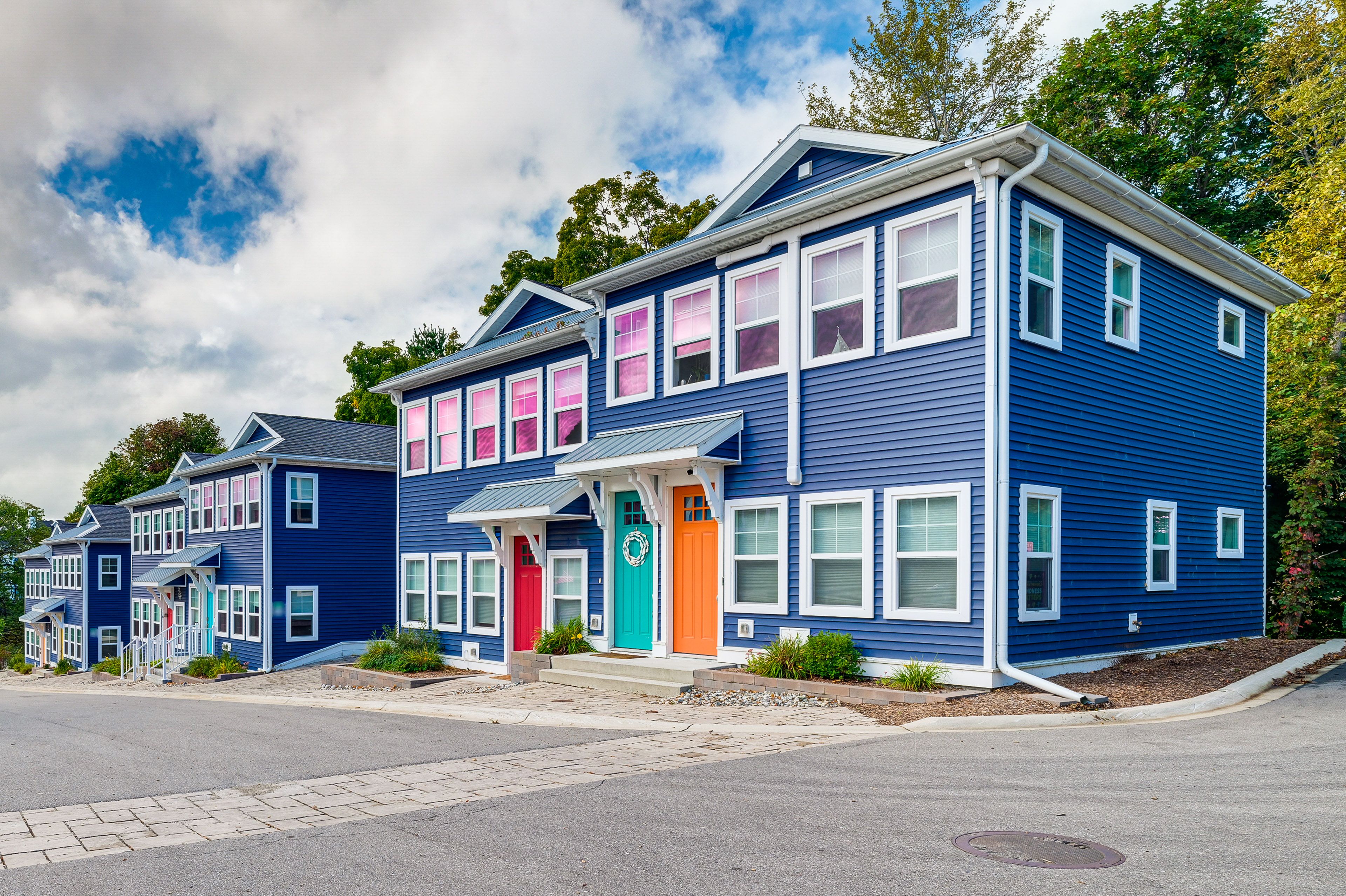 Parking | Driveway (1 Vehicle) | Street Parking (First-Come, First-Served)