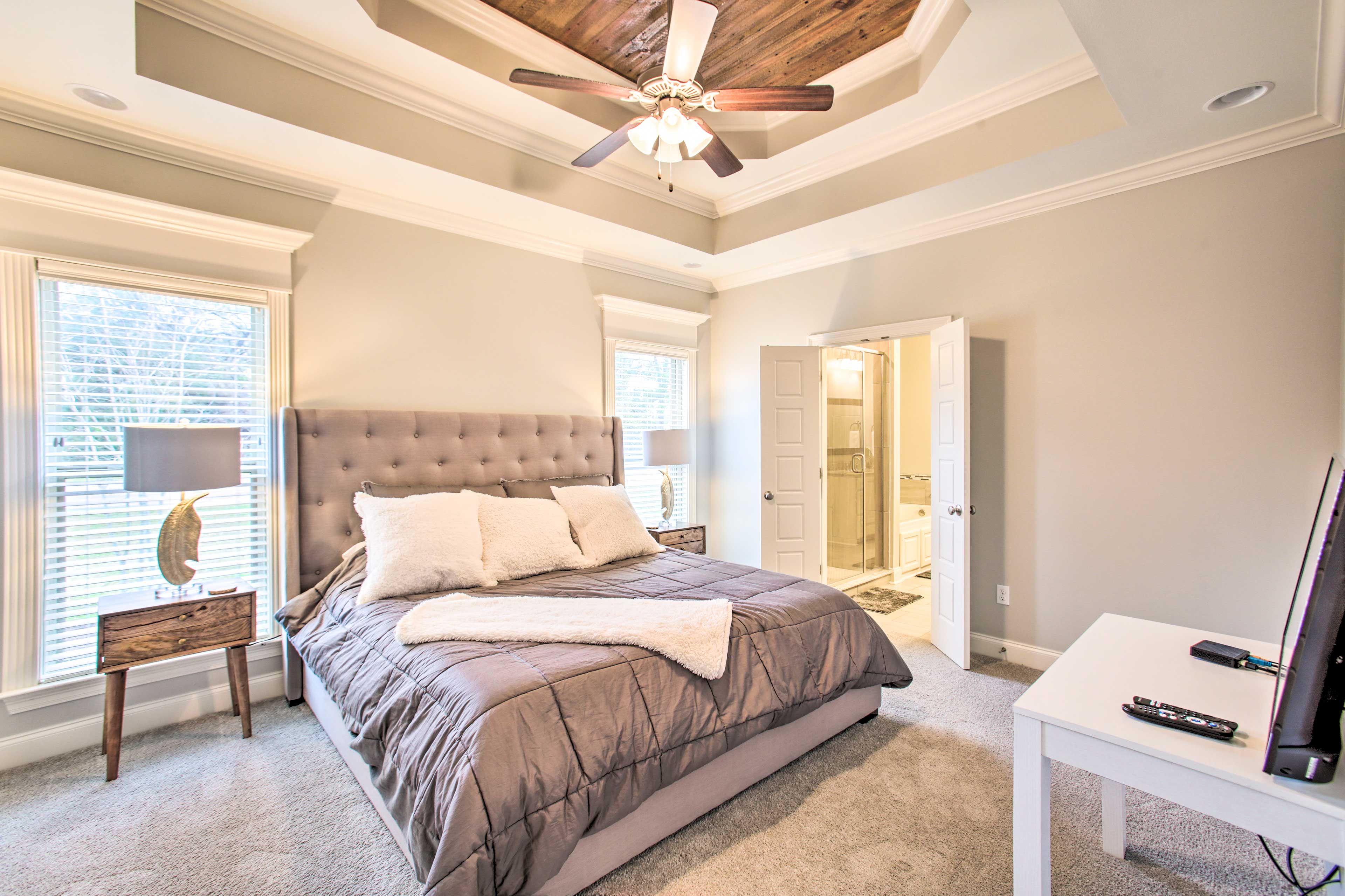 Bedroom 1 | King Bed | 1st Floor | No Additional Steps to Access