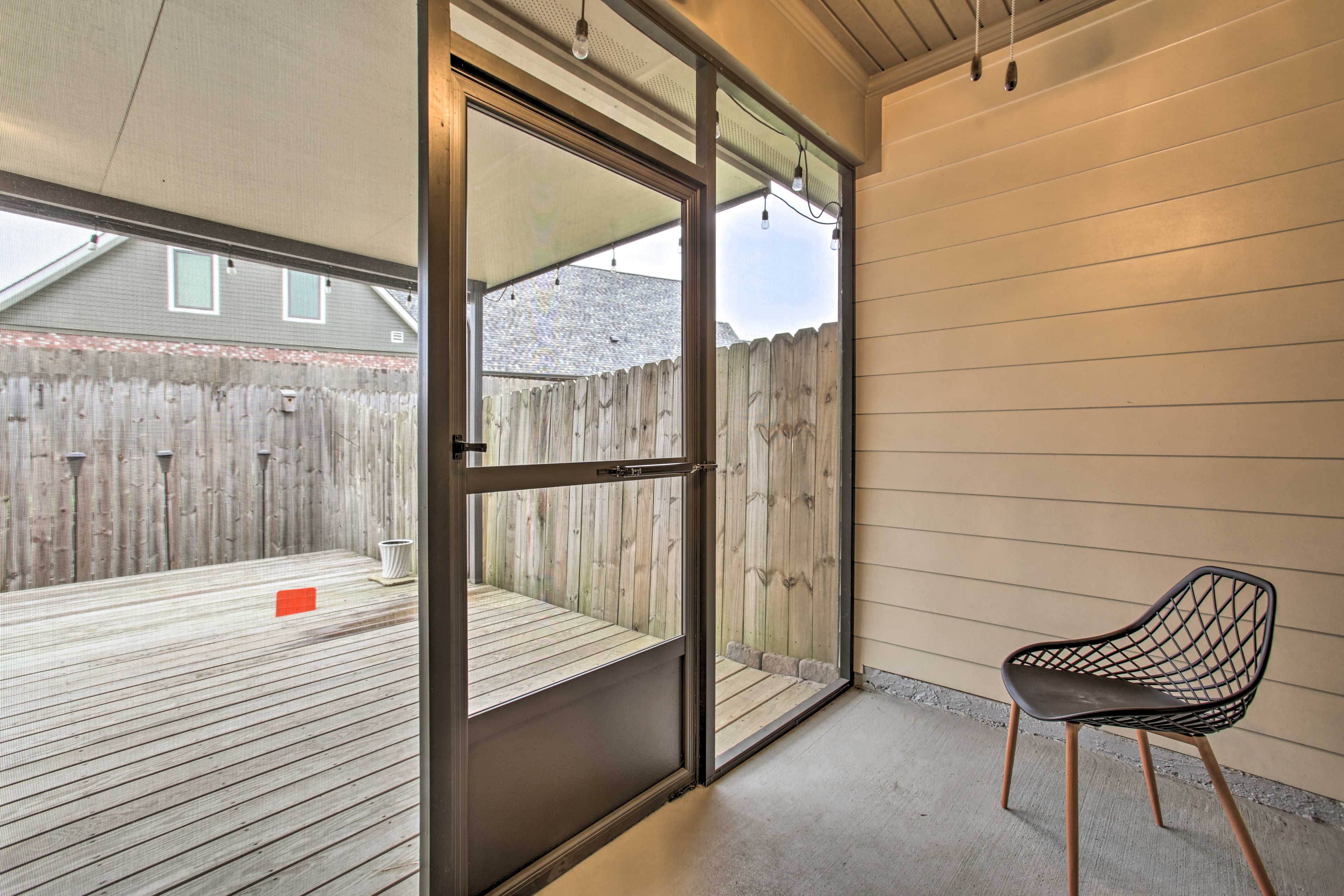 Screened-In Porch