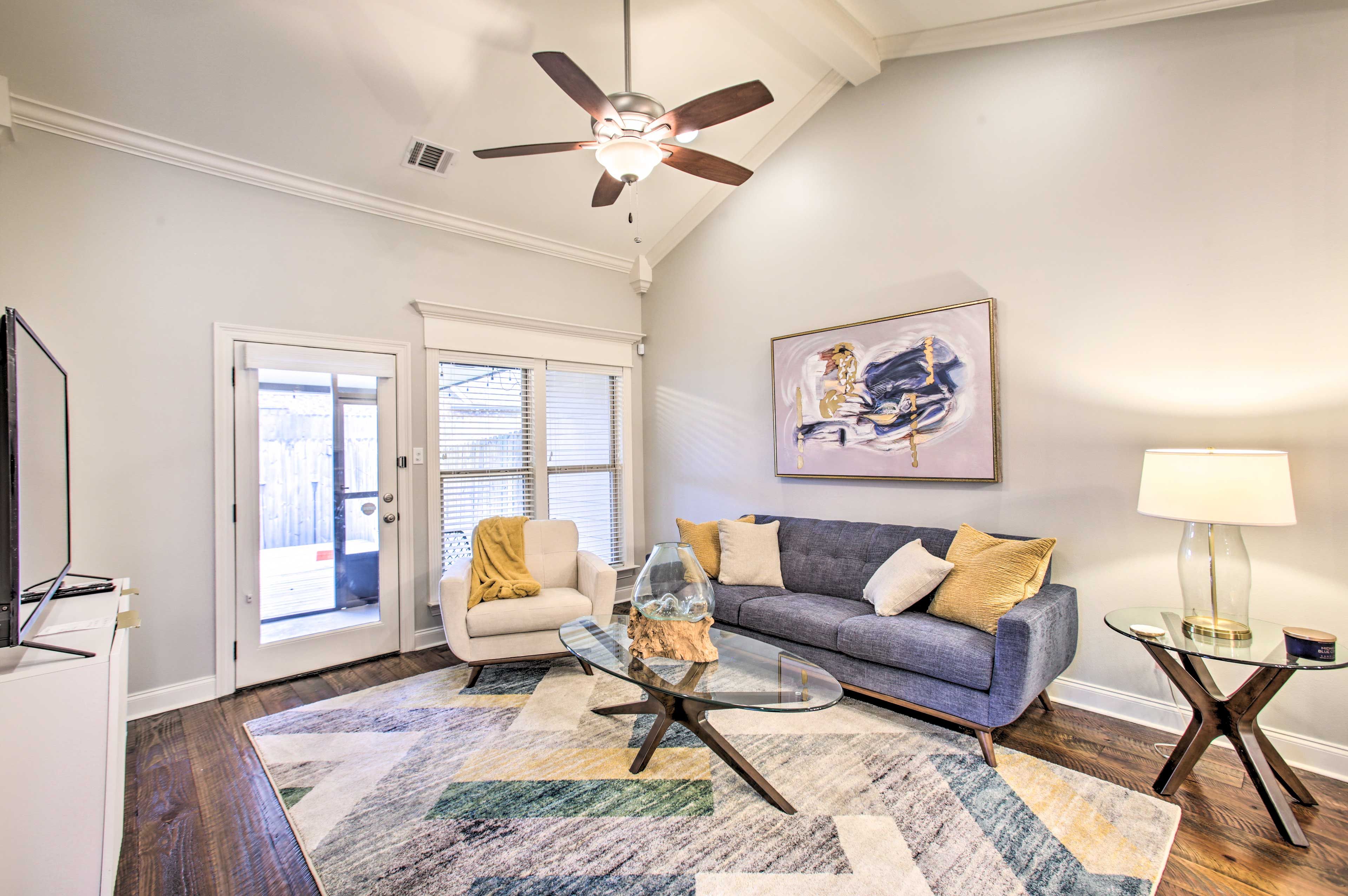 Prairieville Vacation Rental | 3BR | 2BA | 1 Step to Access | 1,402 Sq Ft