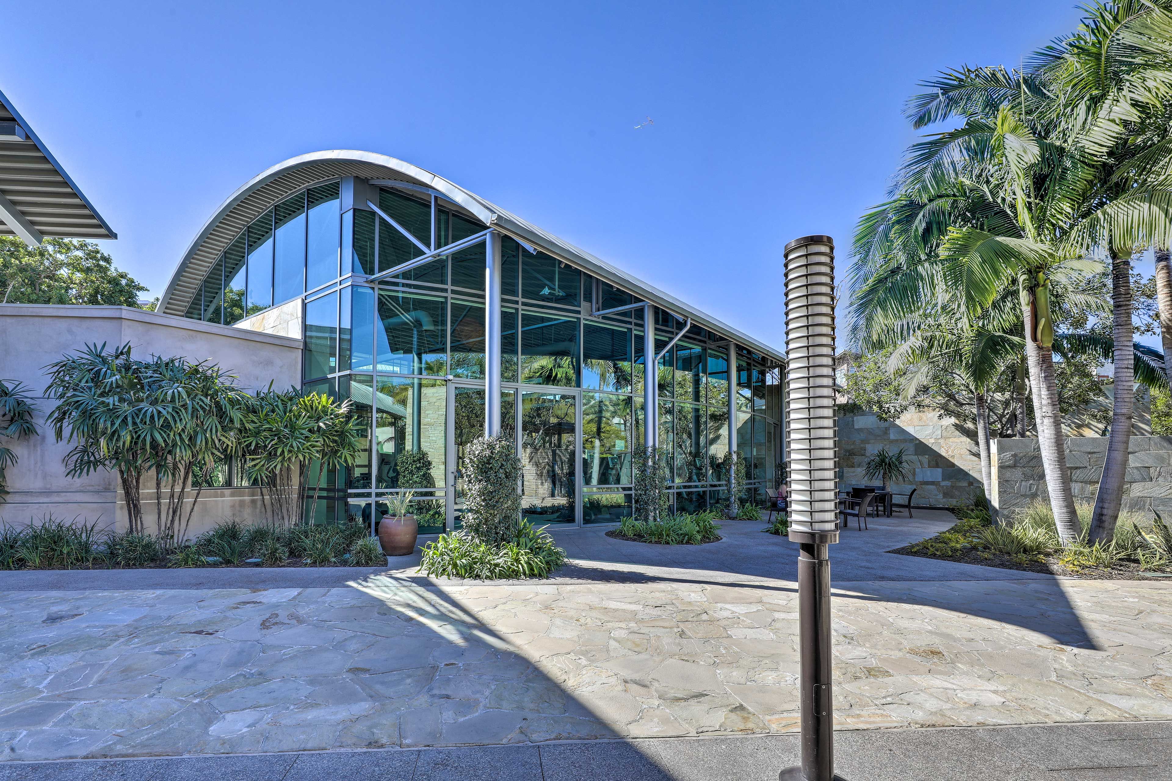 Community Amenities | Clubhouse Exterior