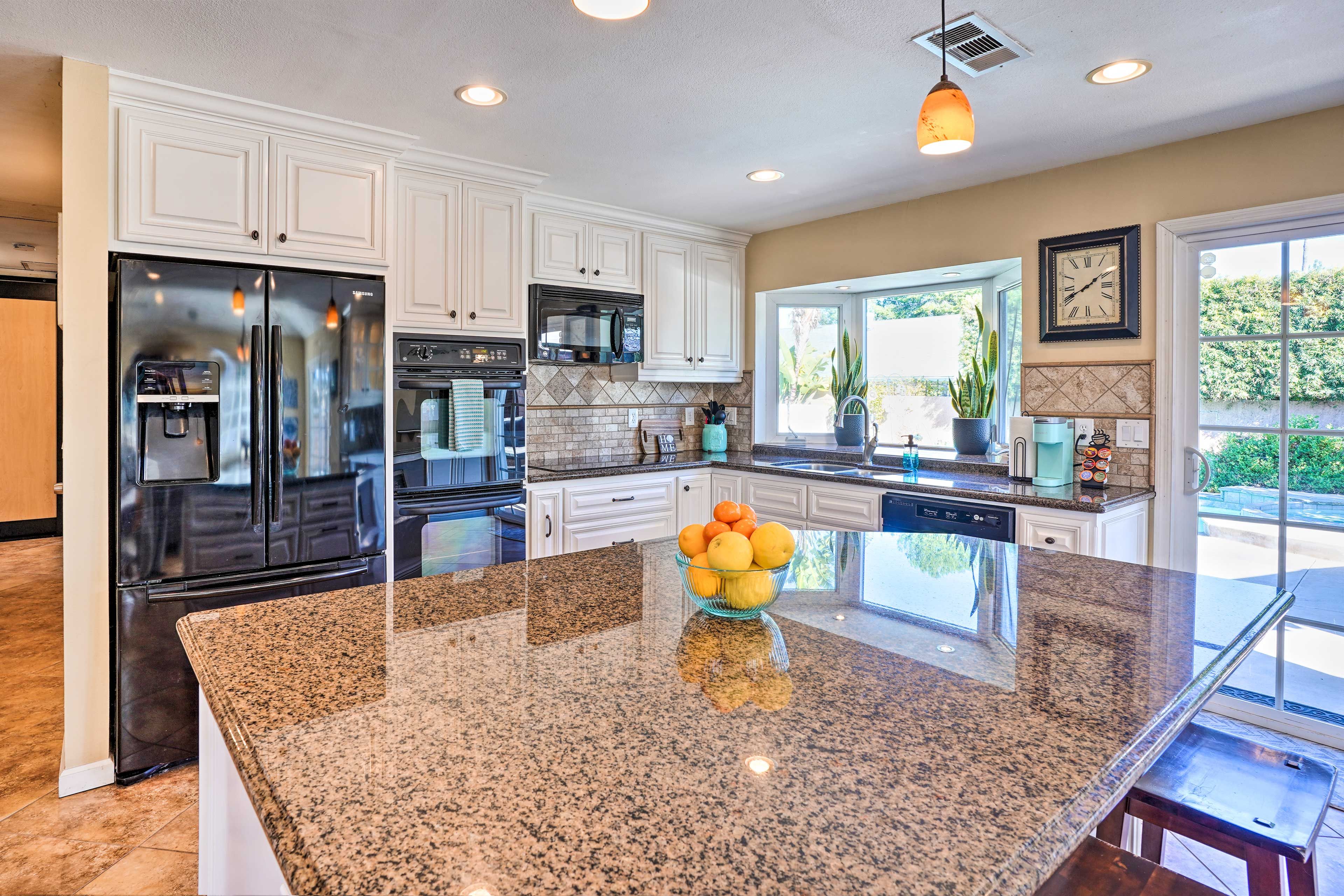 Kitchen | Fully Equipped