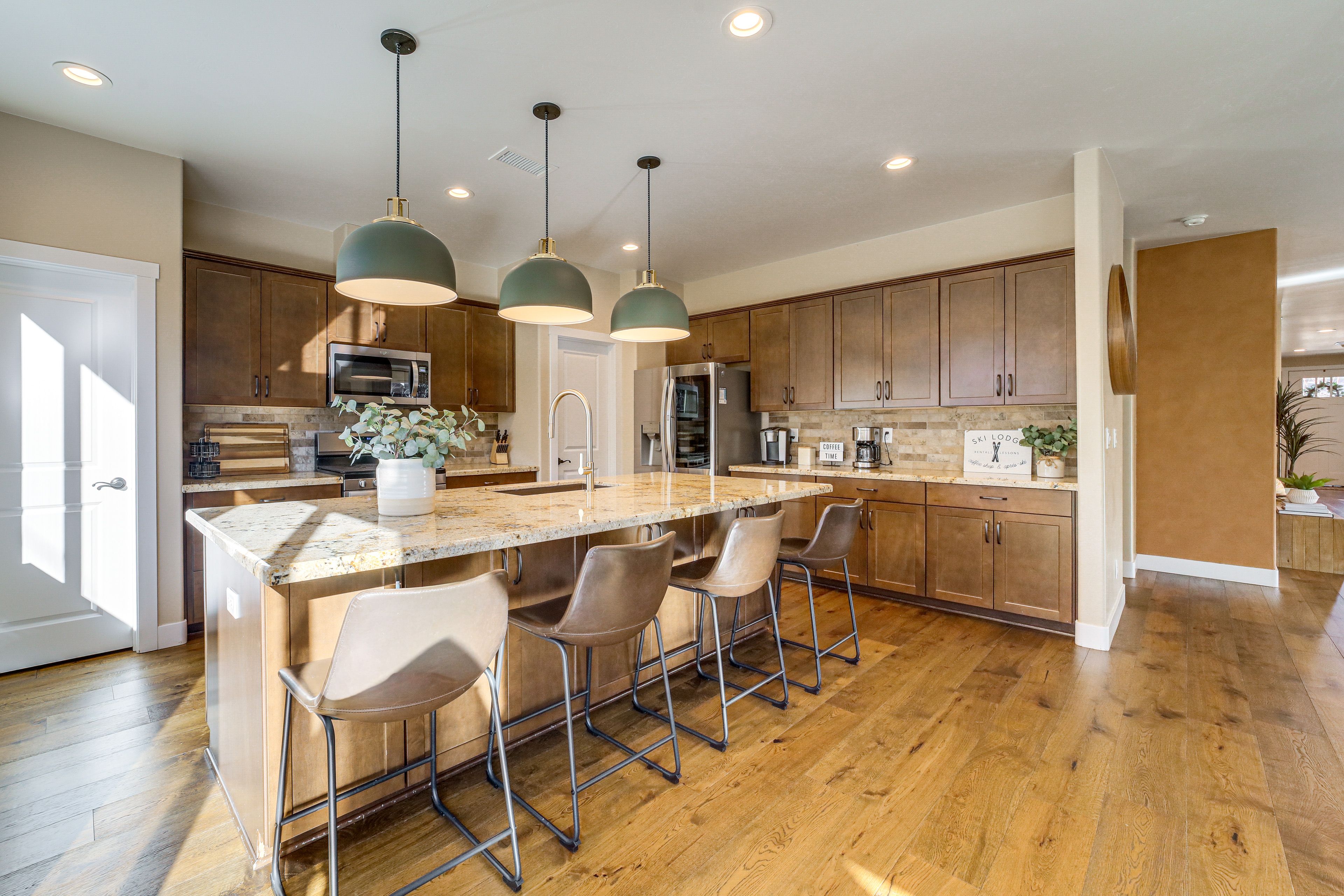 Kitchen | Fully Equipped | Cooking Basics | Dishware & Flatware