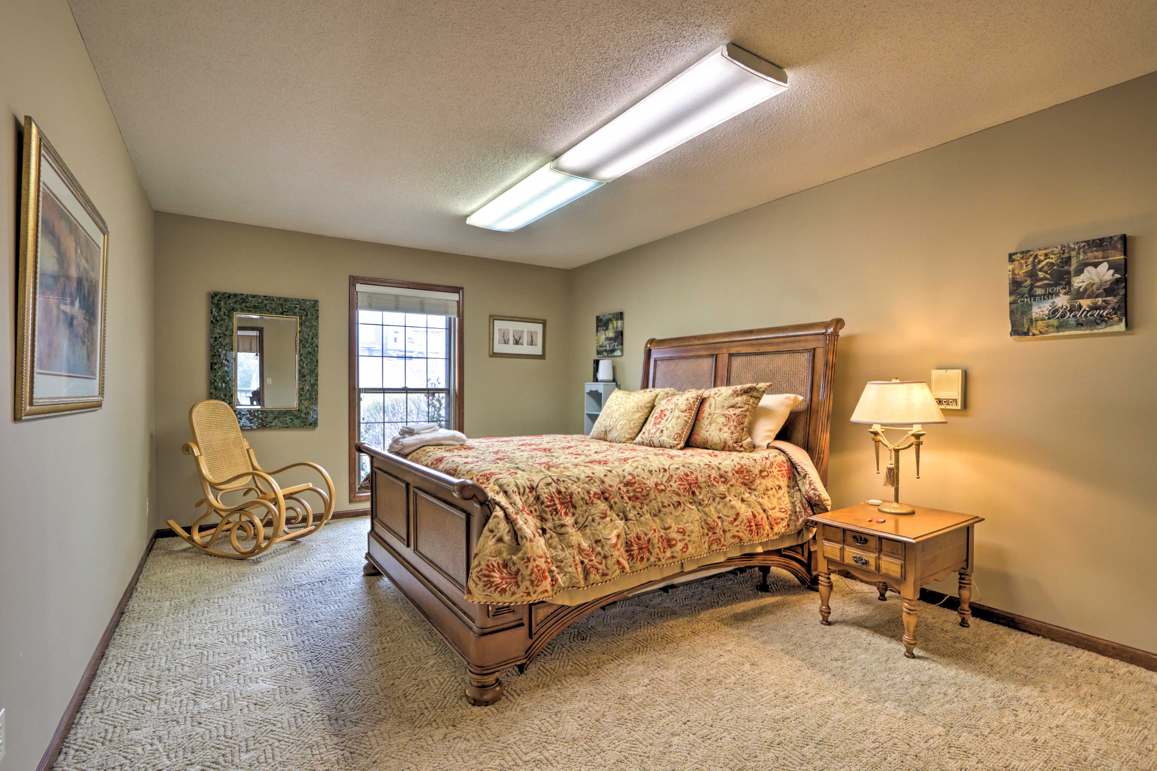 Bedroom 3 | Queen Bed | Main Level