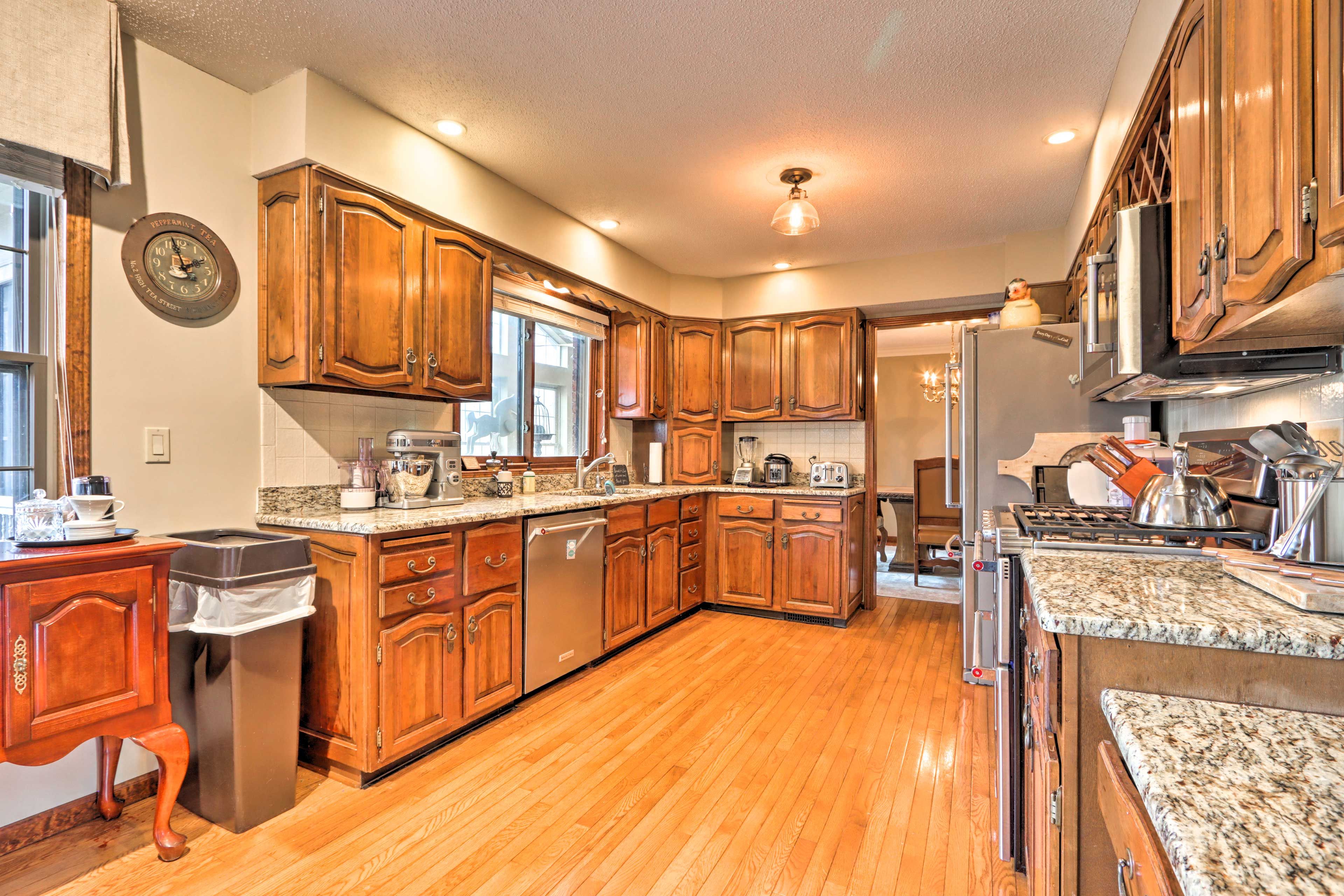 Kitchen | Fully Equipped | Cooking Basics
