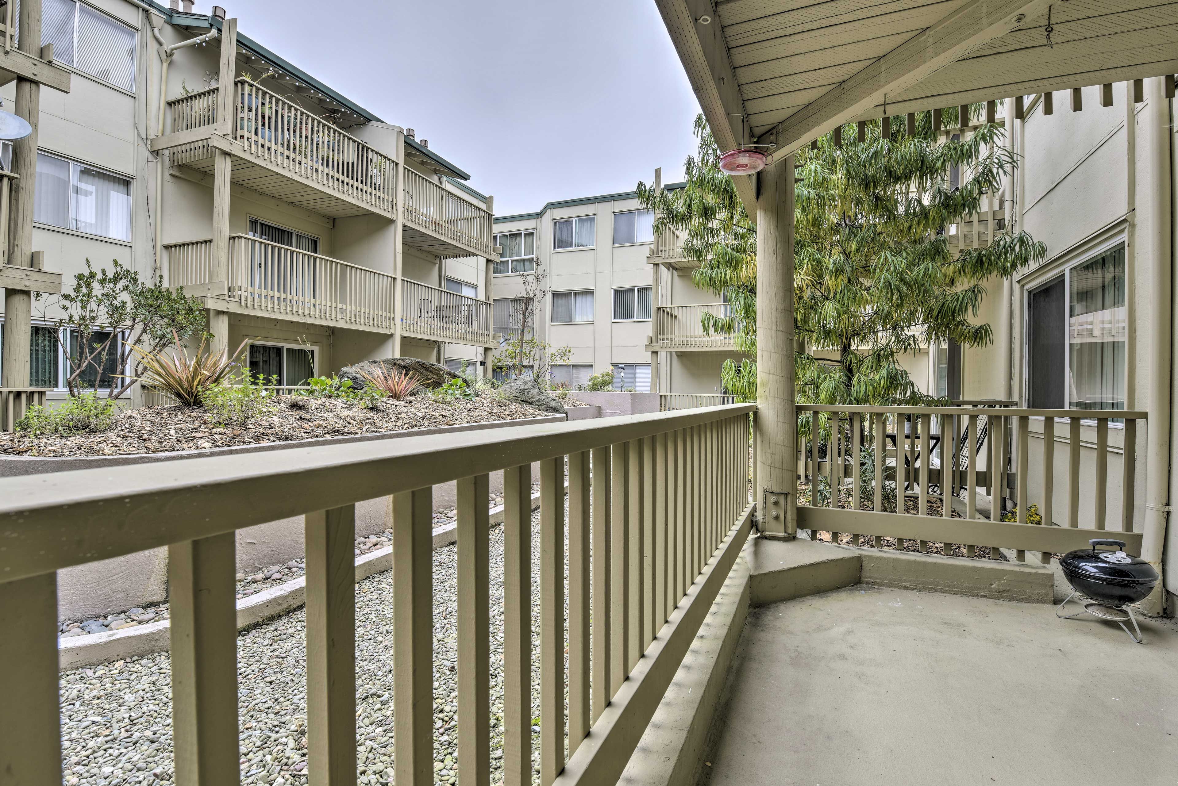 Private Patio | BBQ