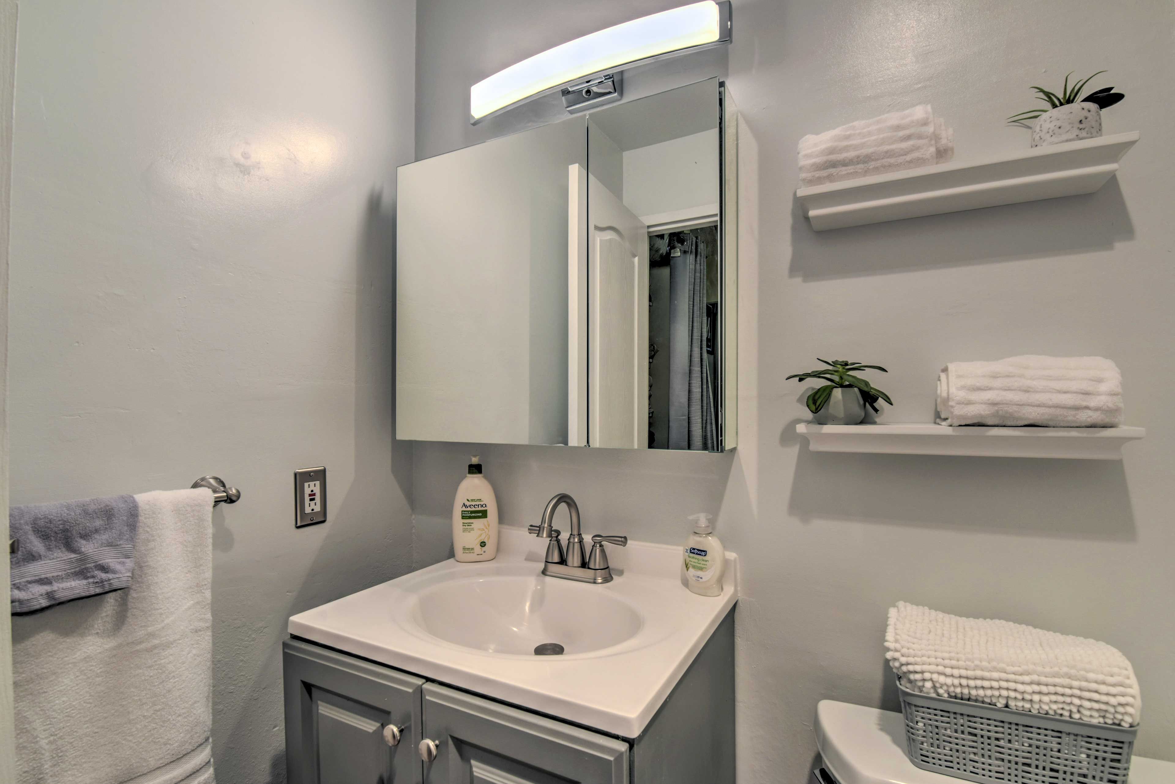 Bathroom | Towels Provided