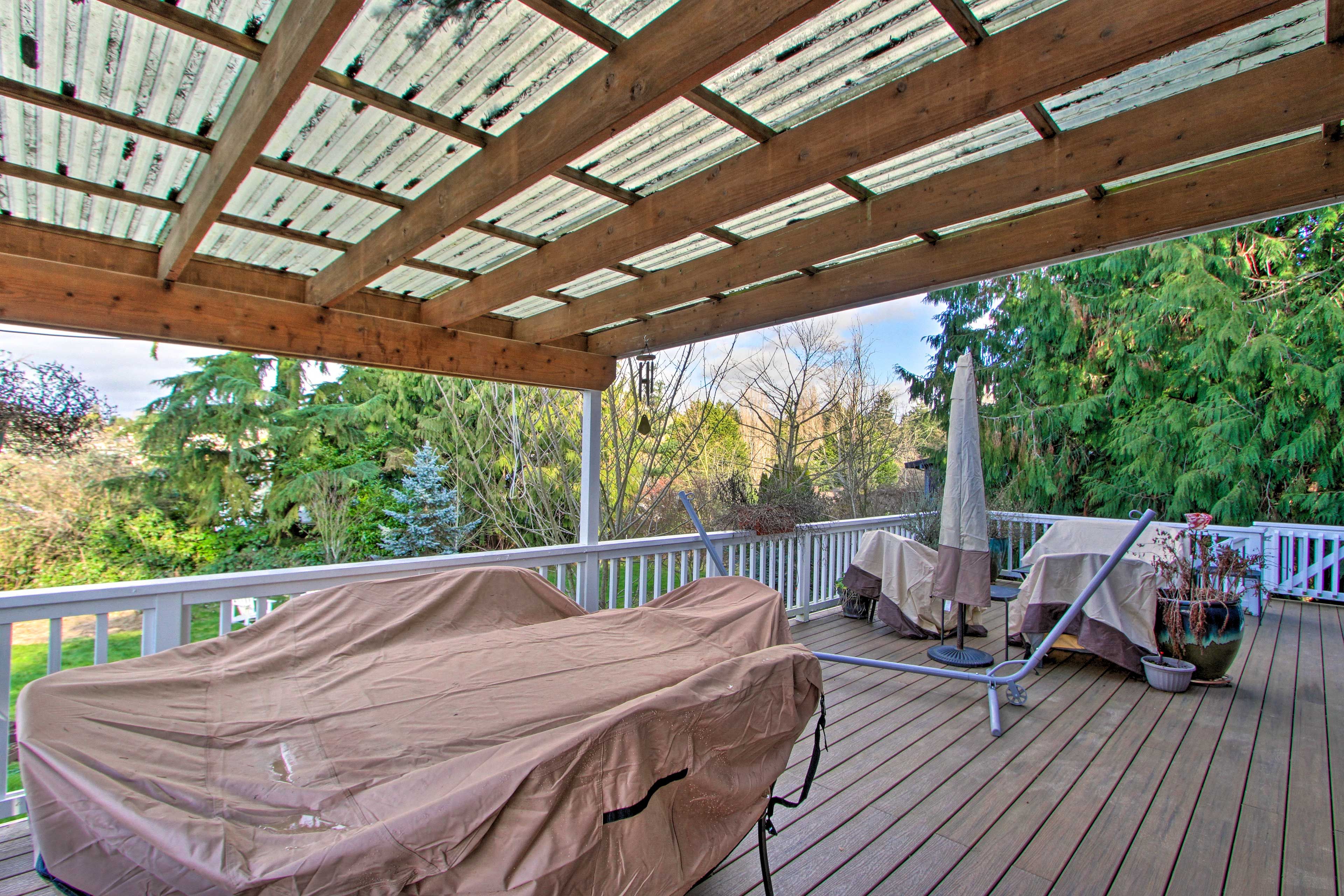 Furnished Deck