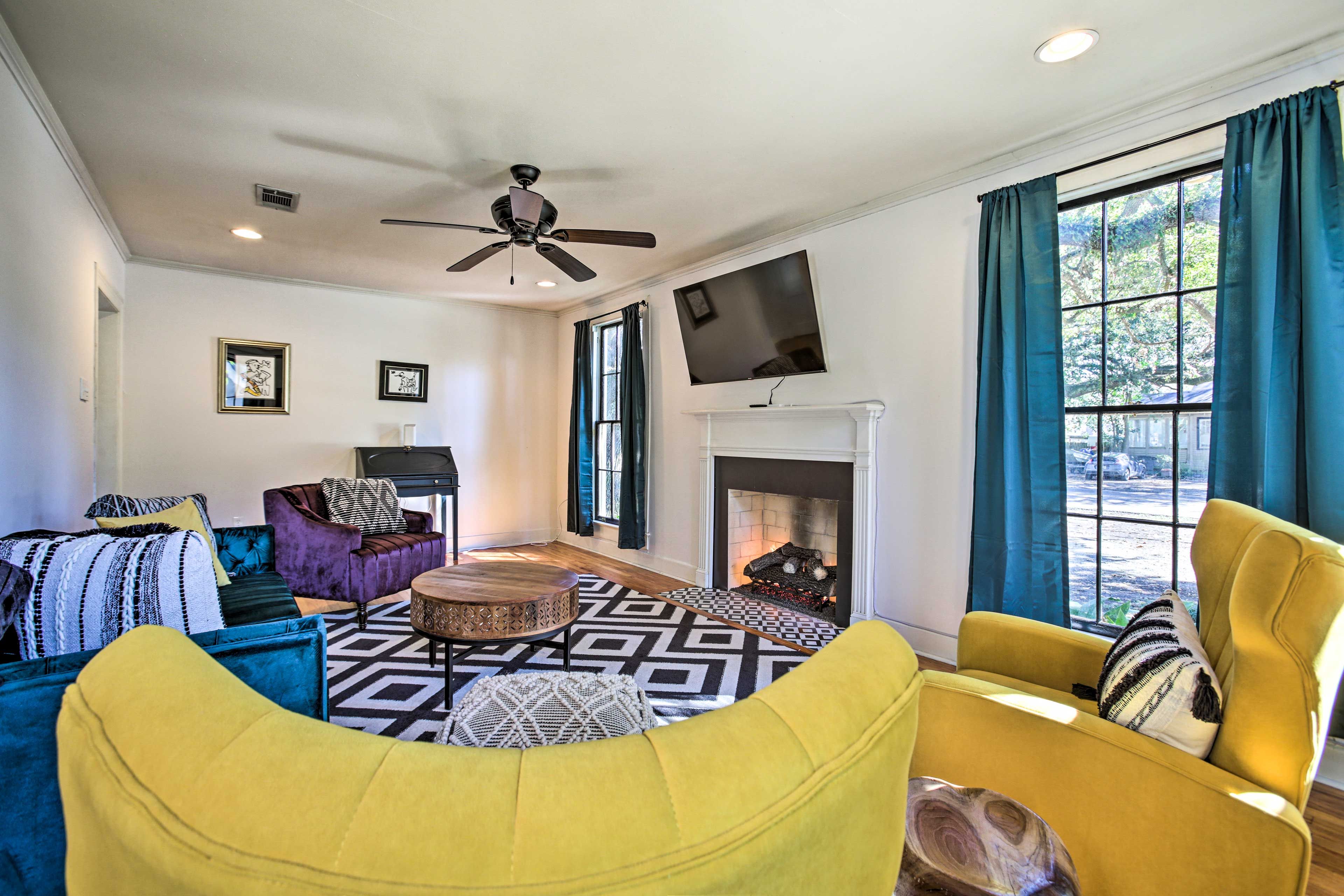 Living Room | Smart TV