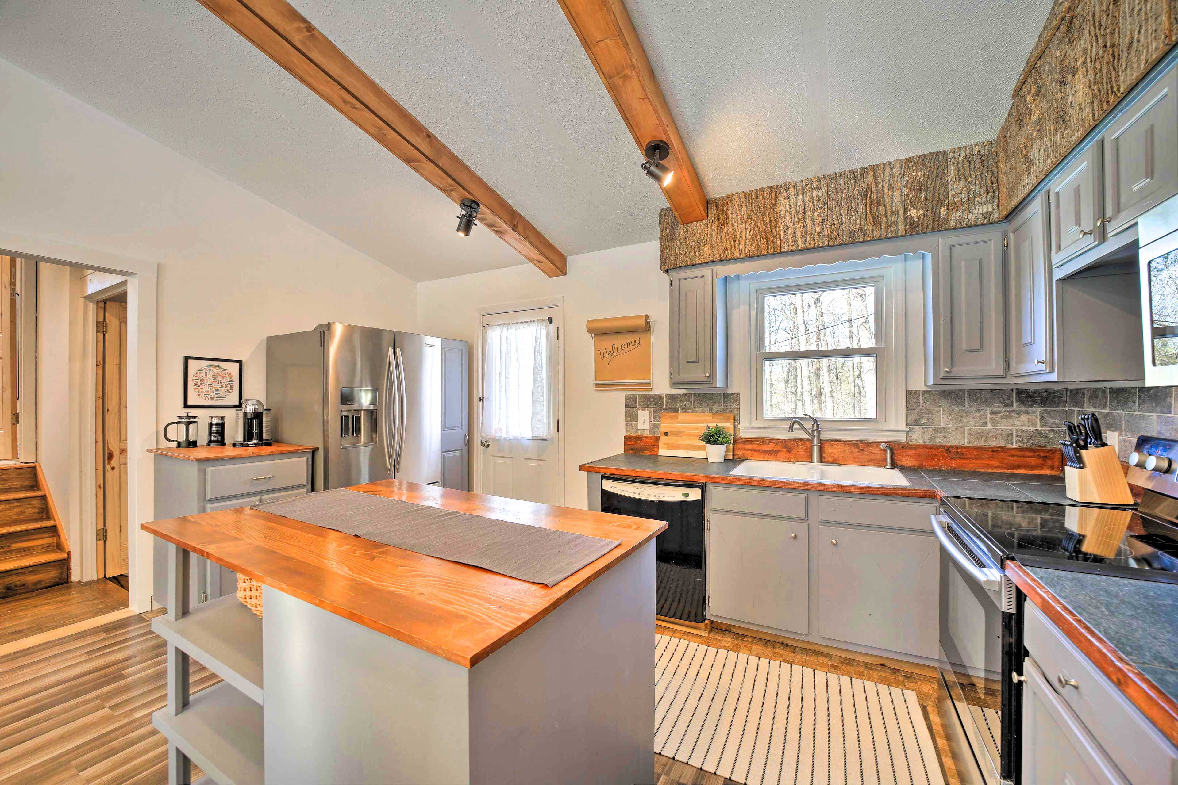Kitchen | Cooking Basics | Dishware & Flatware | Toaster | Coffee Grinder
