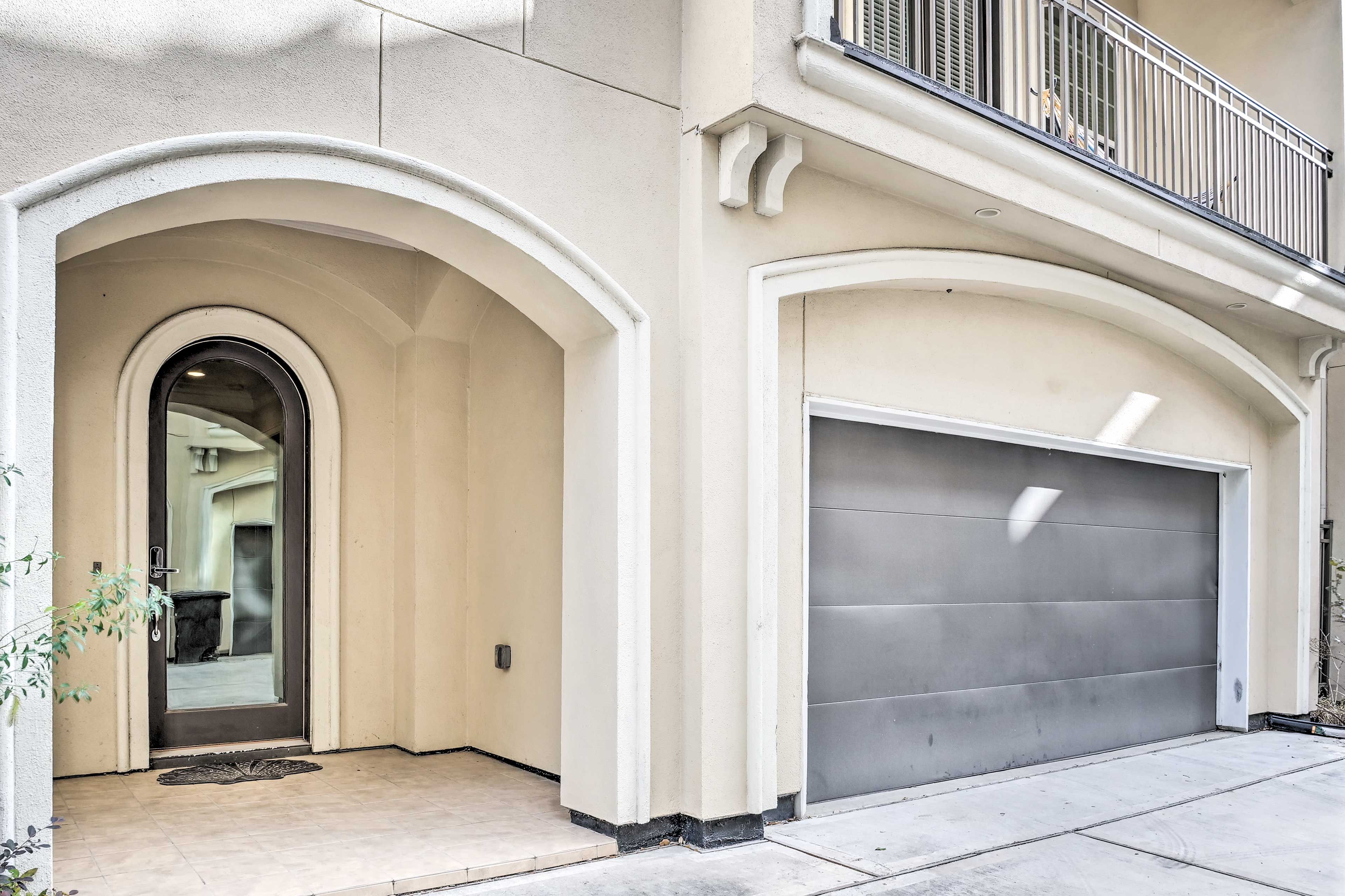 Exterior | Keyless Entry