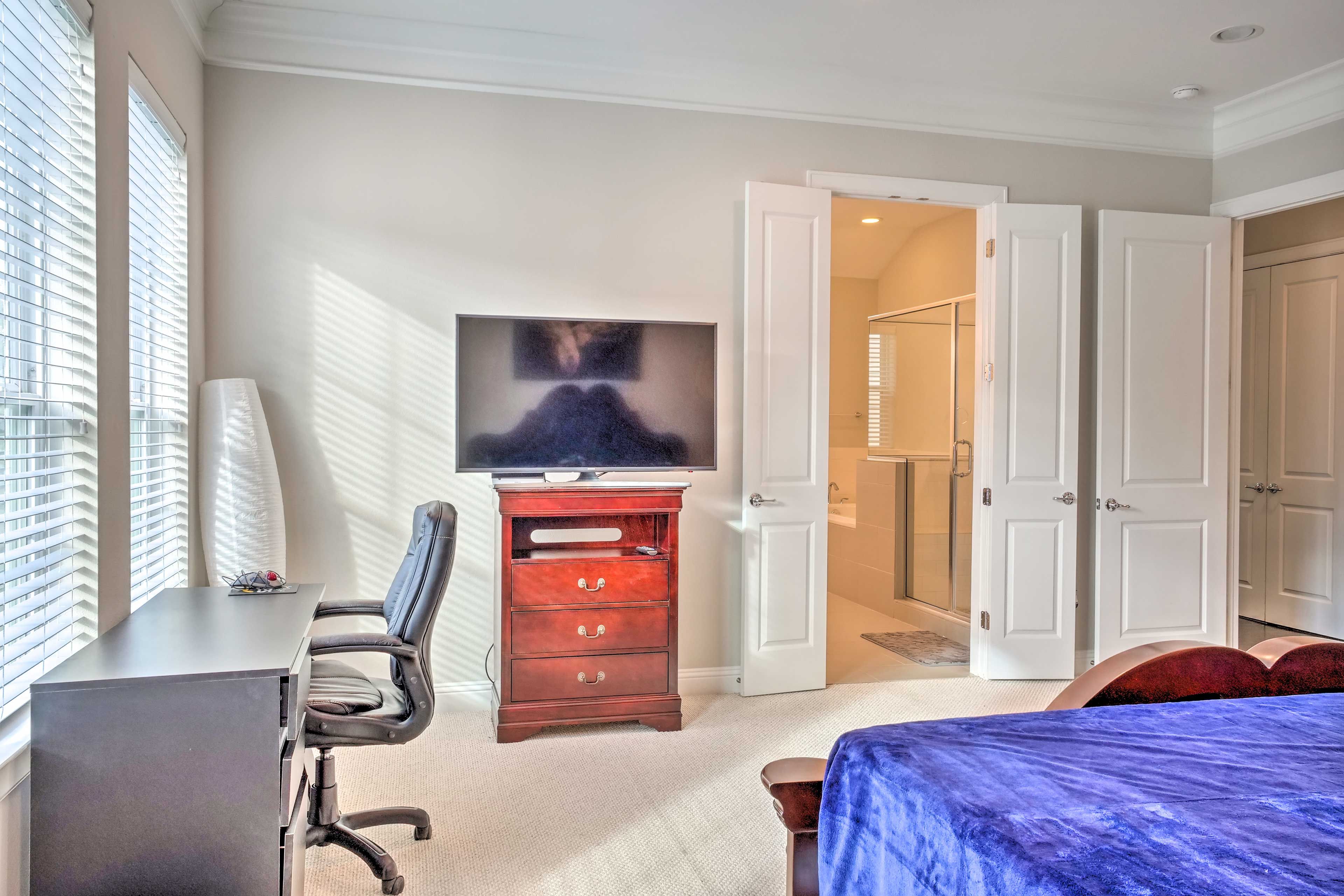 Bedroom 1 | WFH Desk | Smart TV