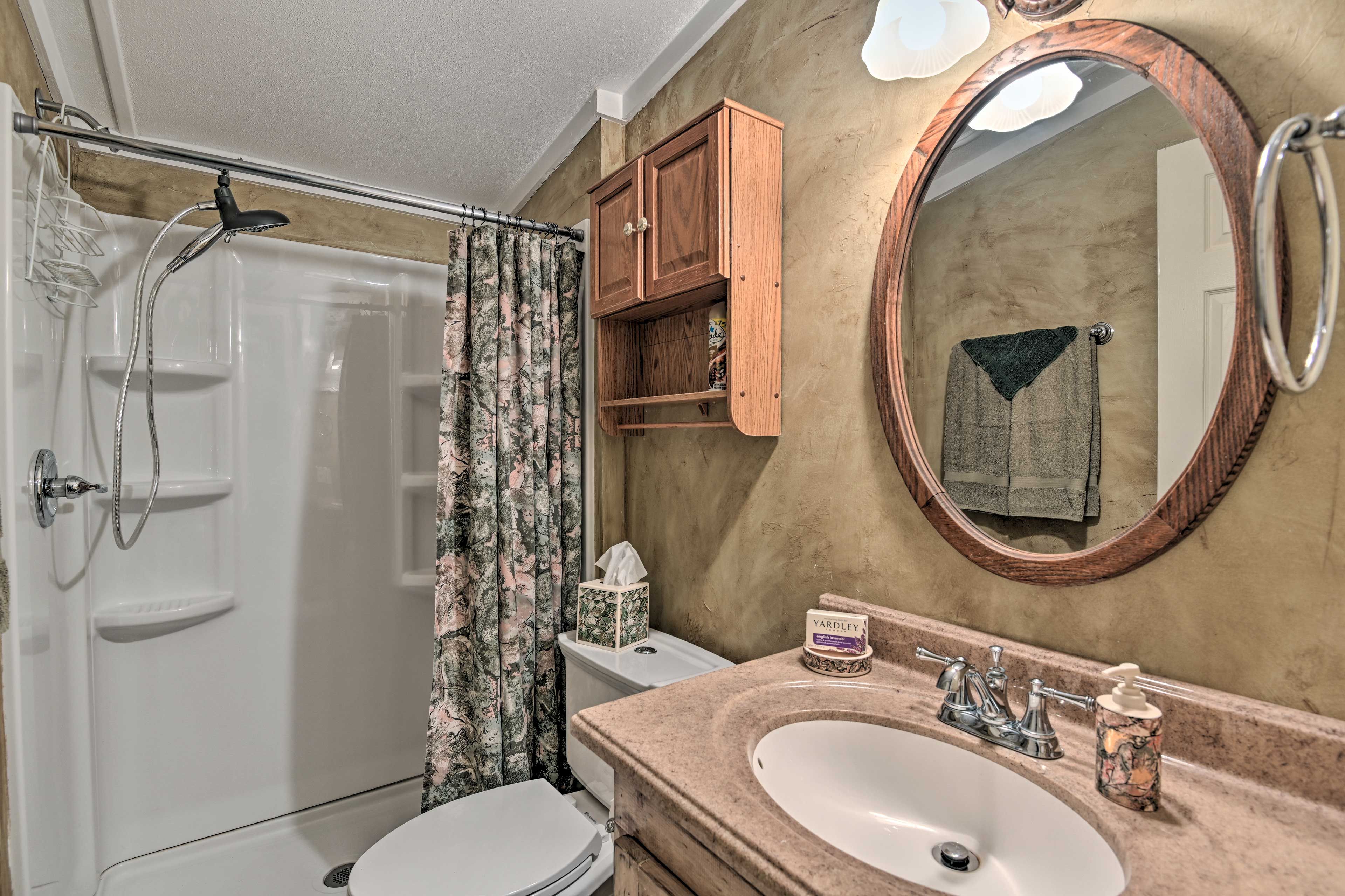 Bathroom | Towels Provided