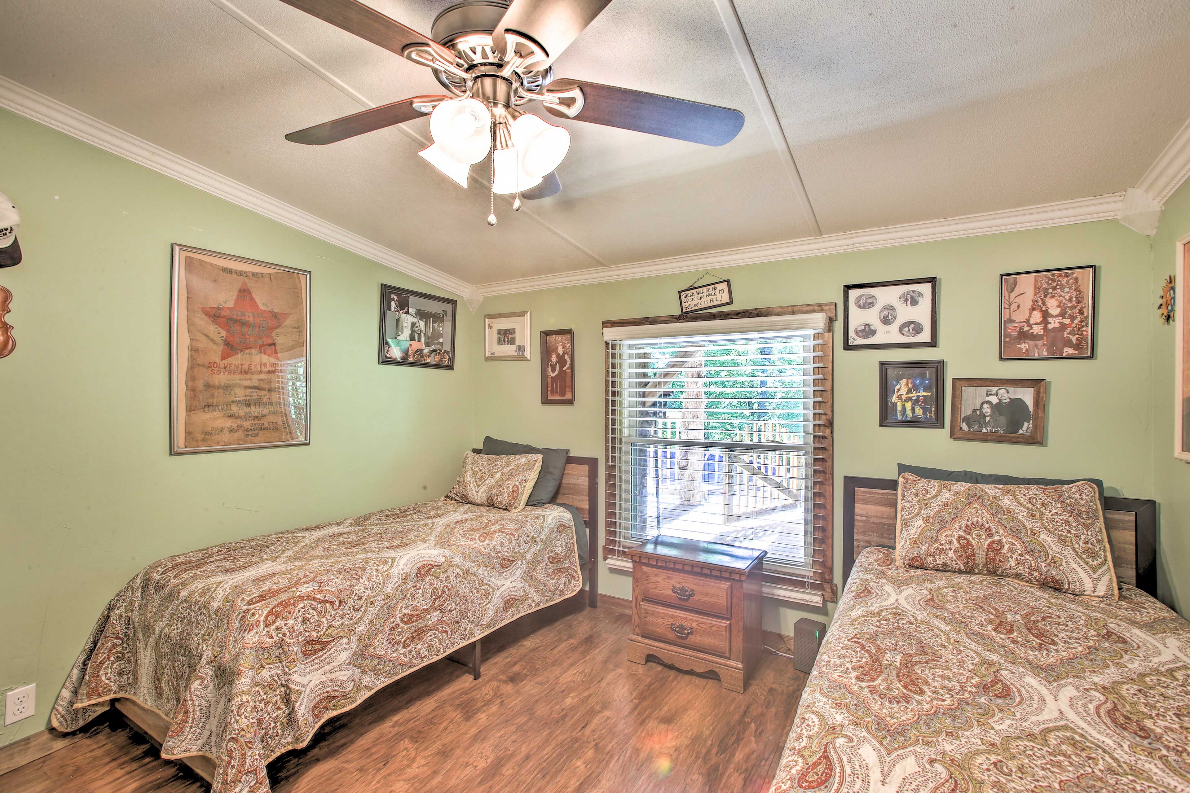 Bedroom 3 (Office)