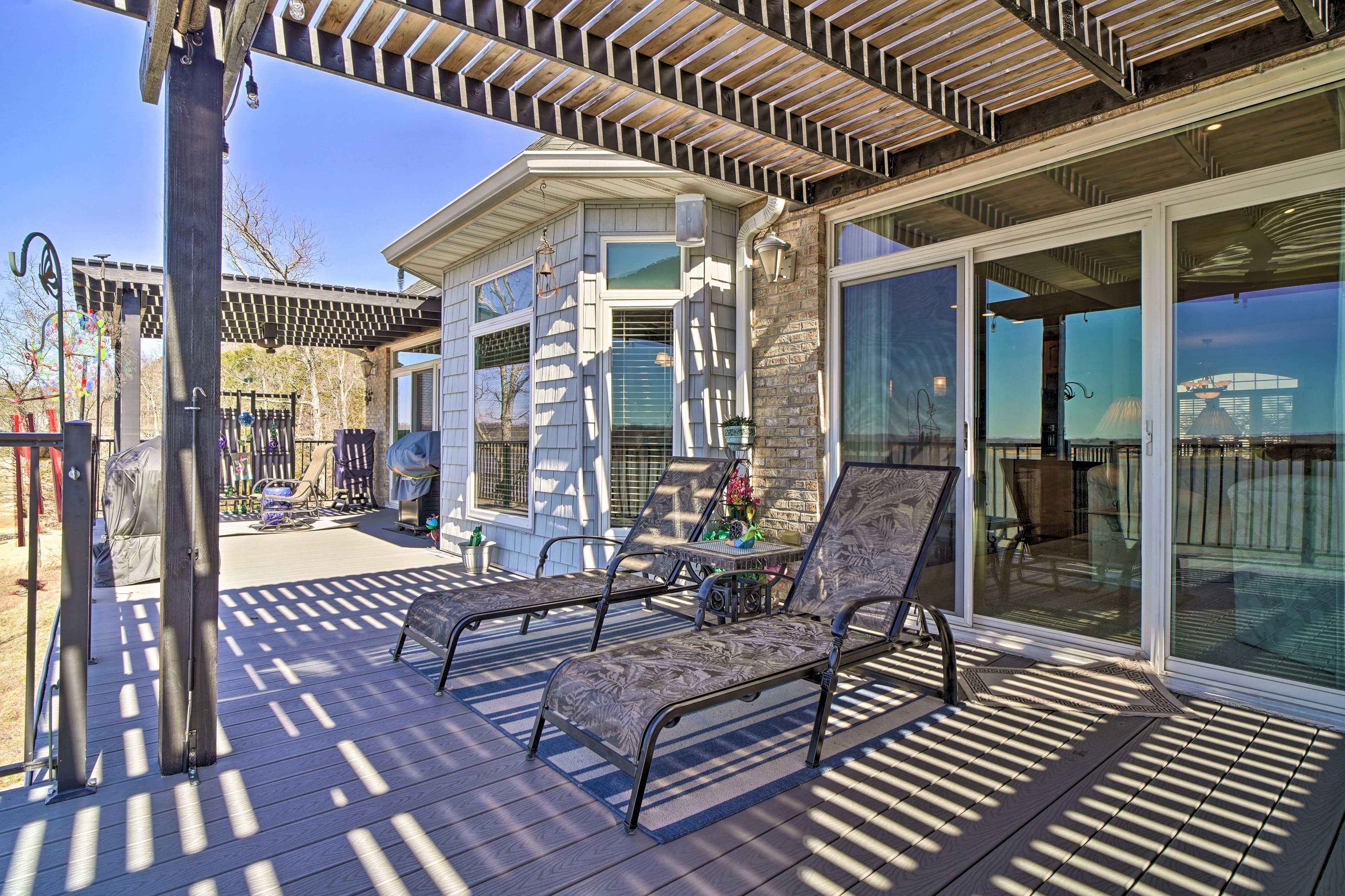 Private Deck | Gas Grill
