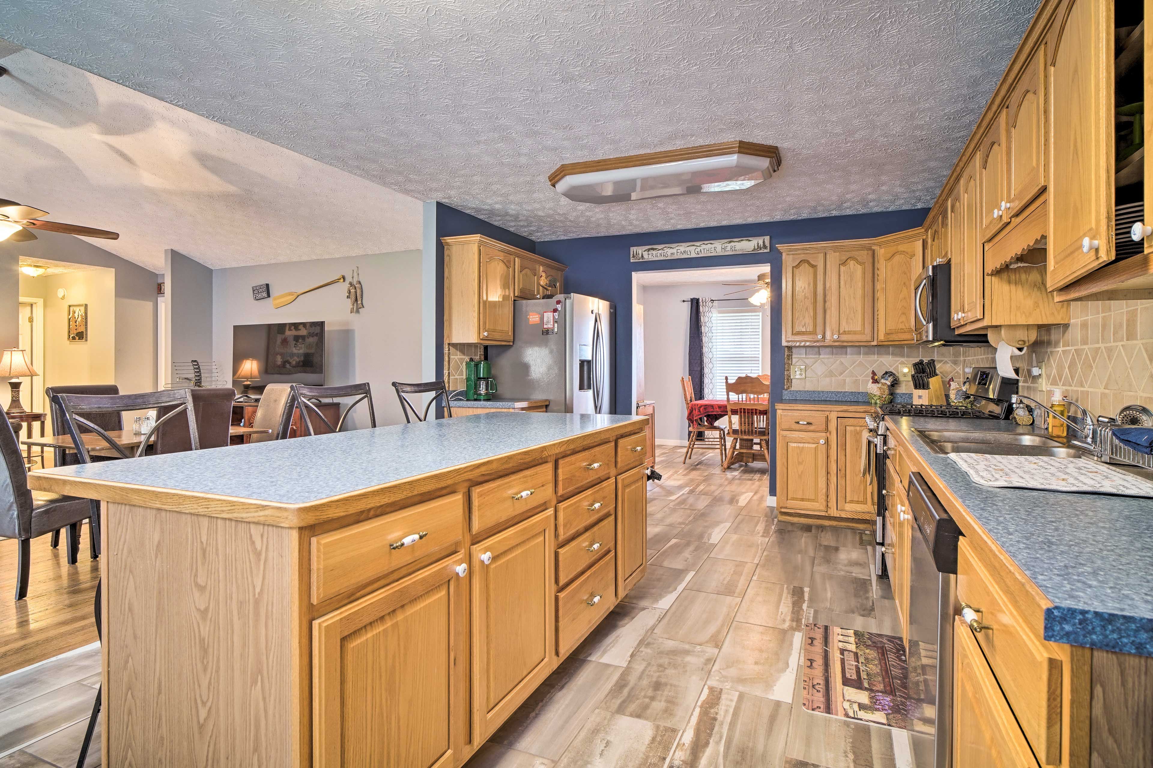 Kitchen | Dishware/Flatware