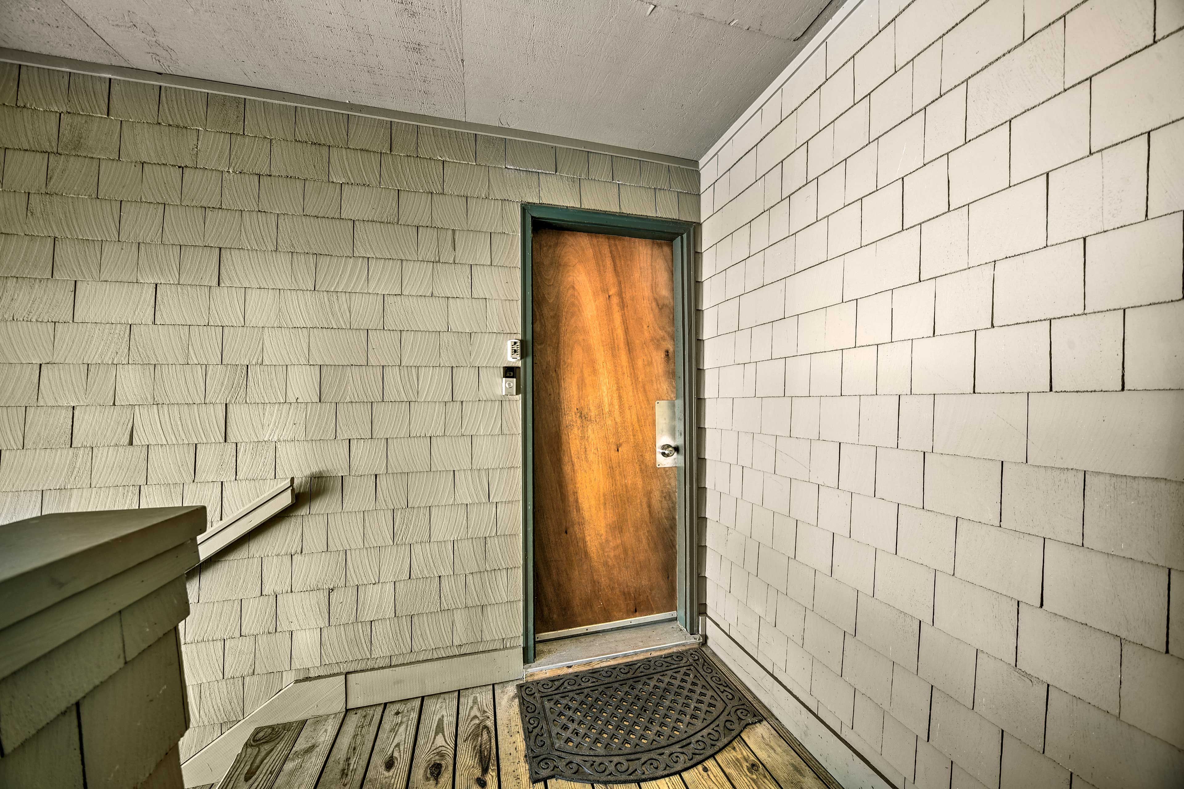Entrance | 1 External Ring Doorbell Camera (Facing Out)
