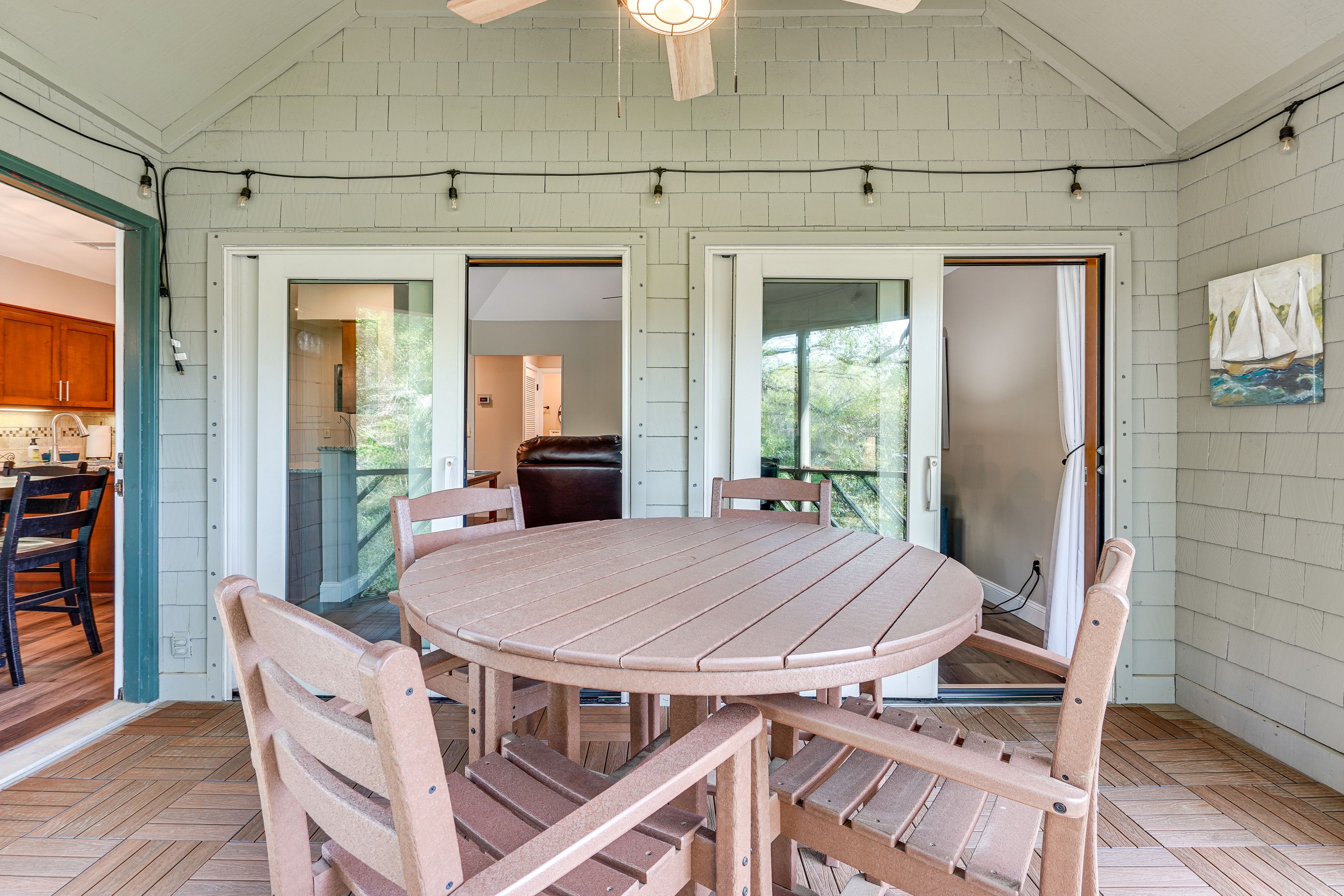Screened Balcony | Dining Area