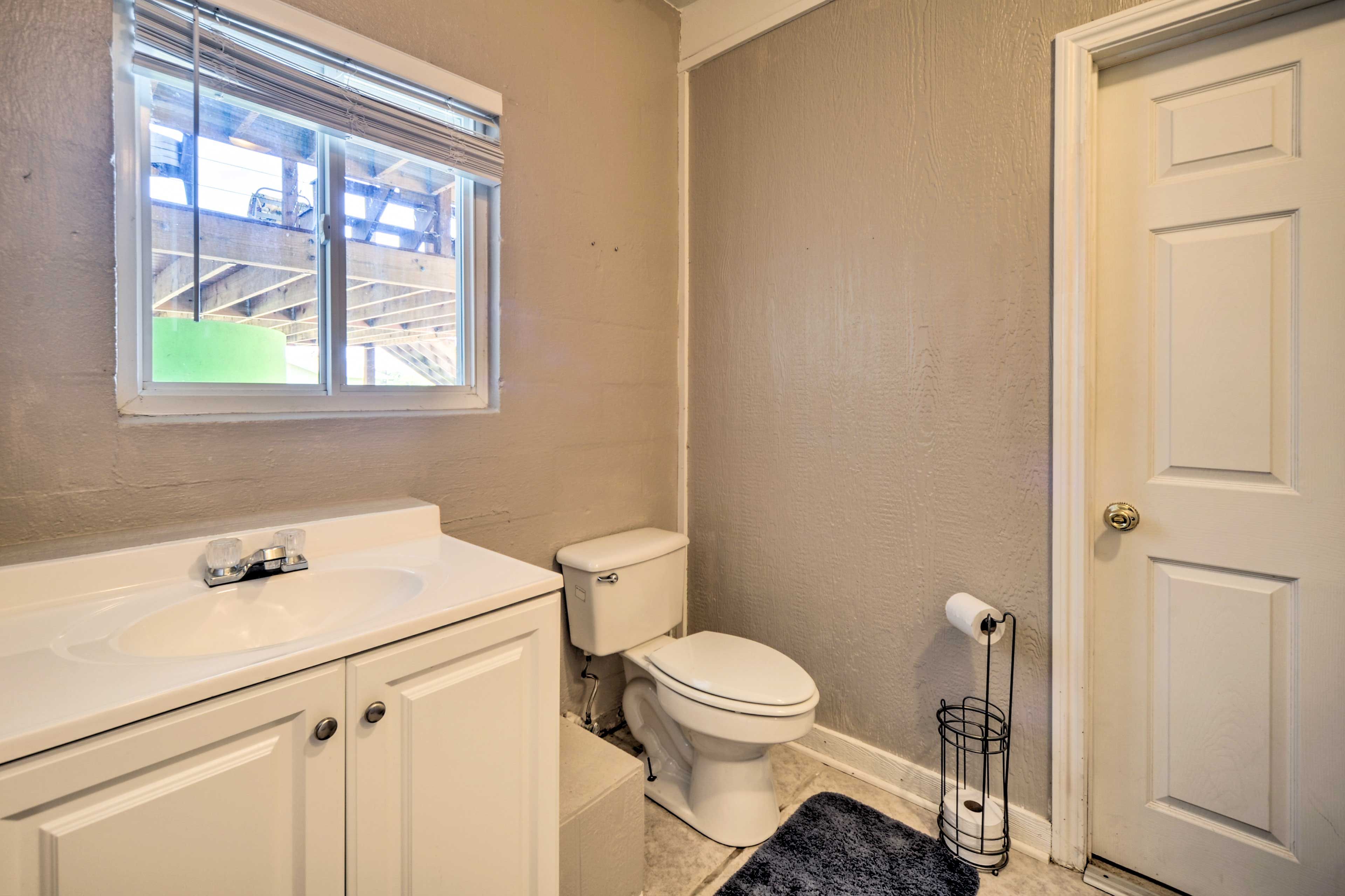 Full Bathroom