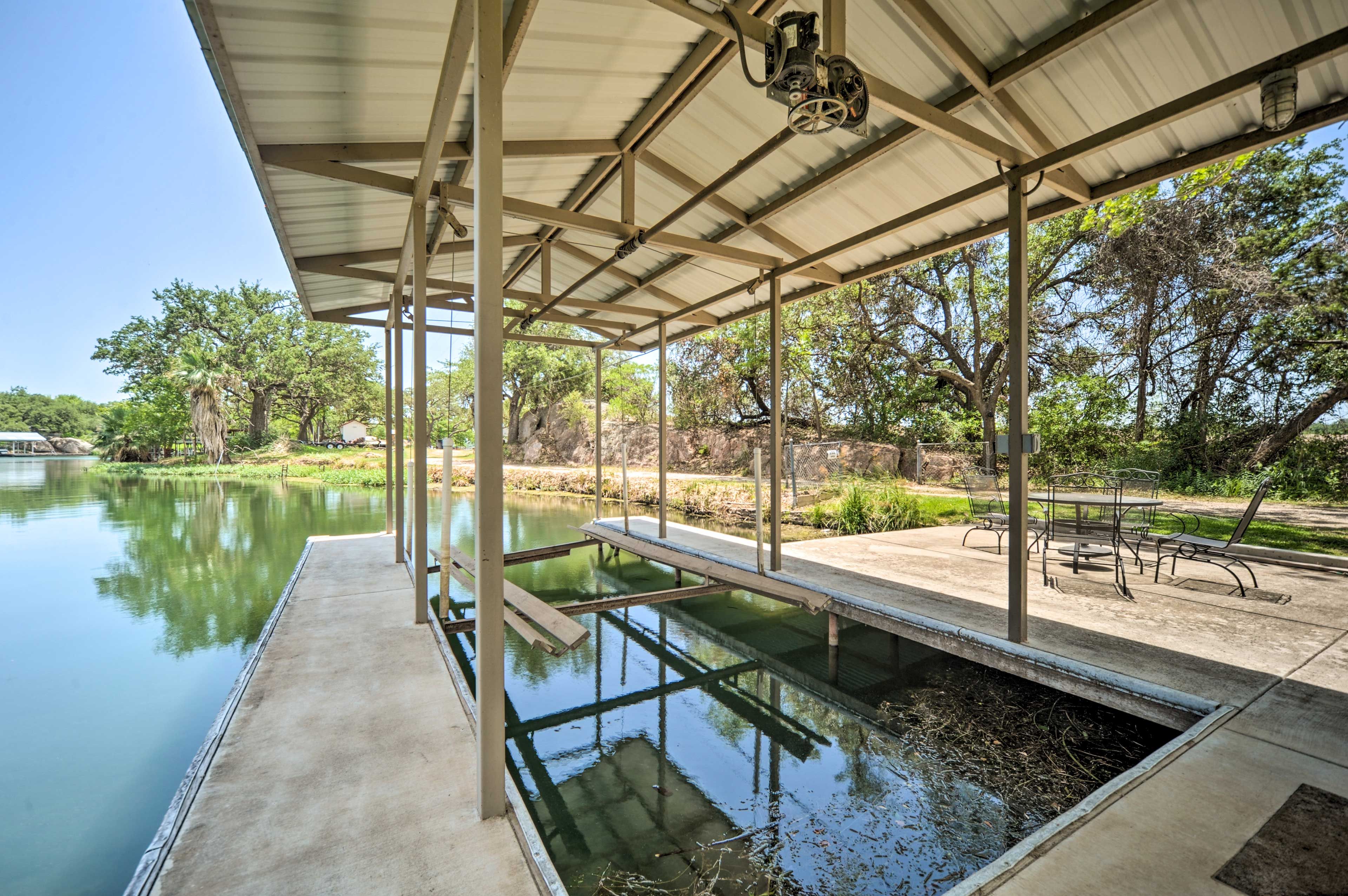 Boat Dock & Slip | Direct Colorado River Access | Pet Friendly w/ Fee