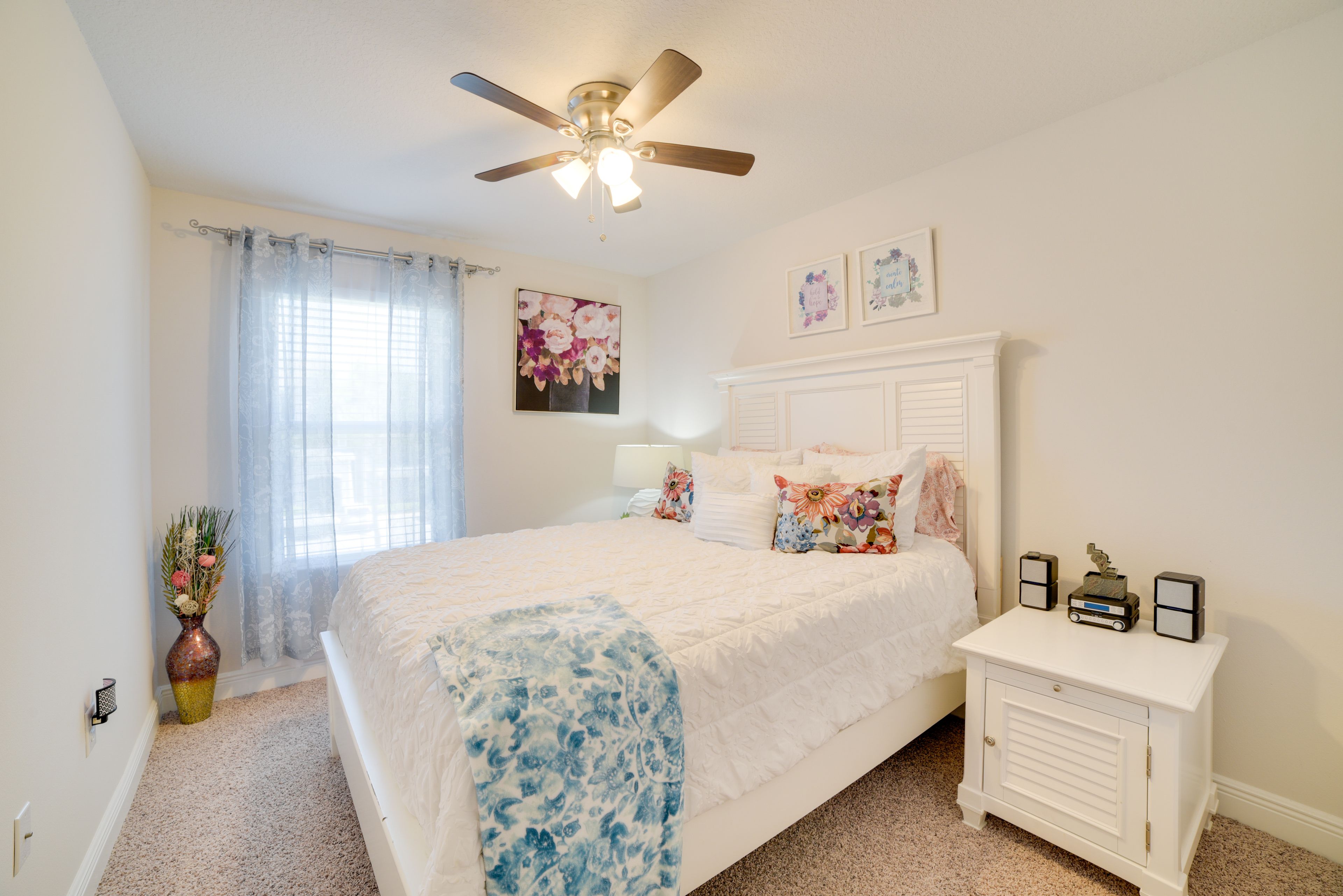 Bedroom 2 | Queen Bed