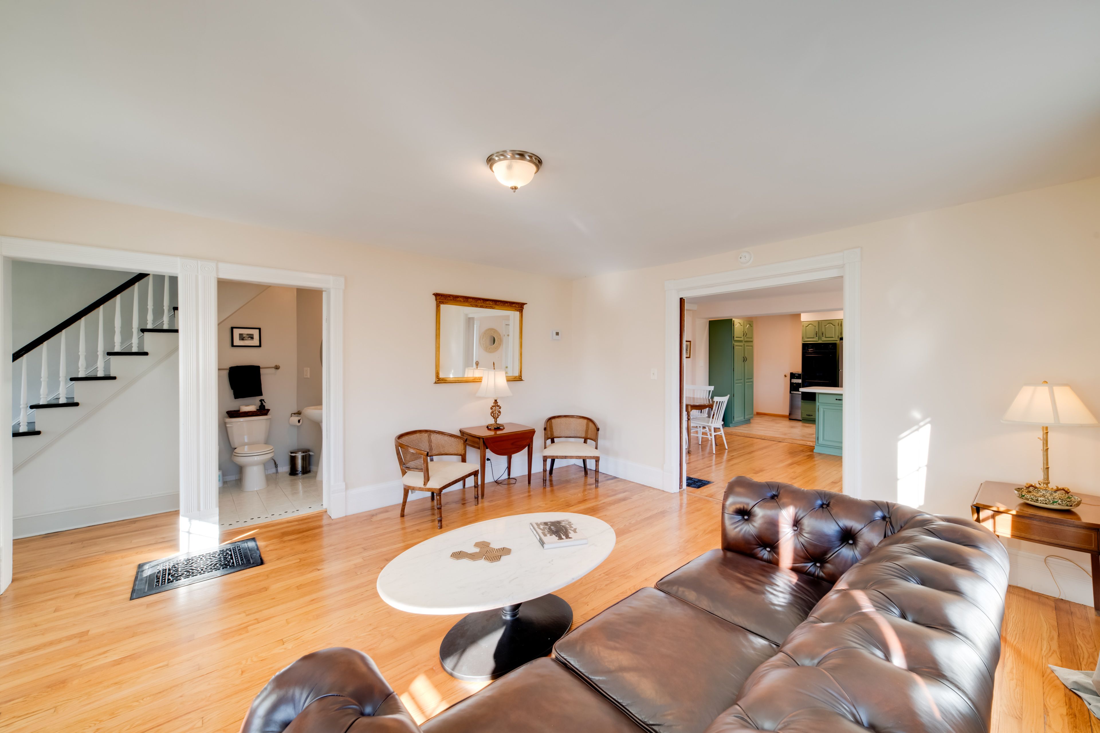 Living Room | Free WiFi