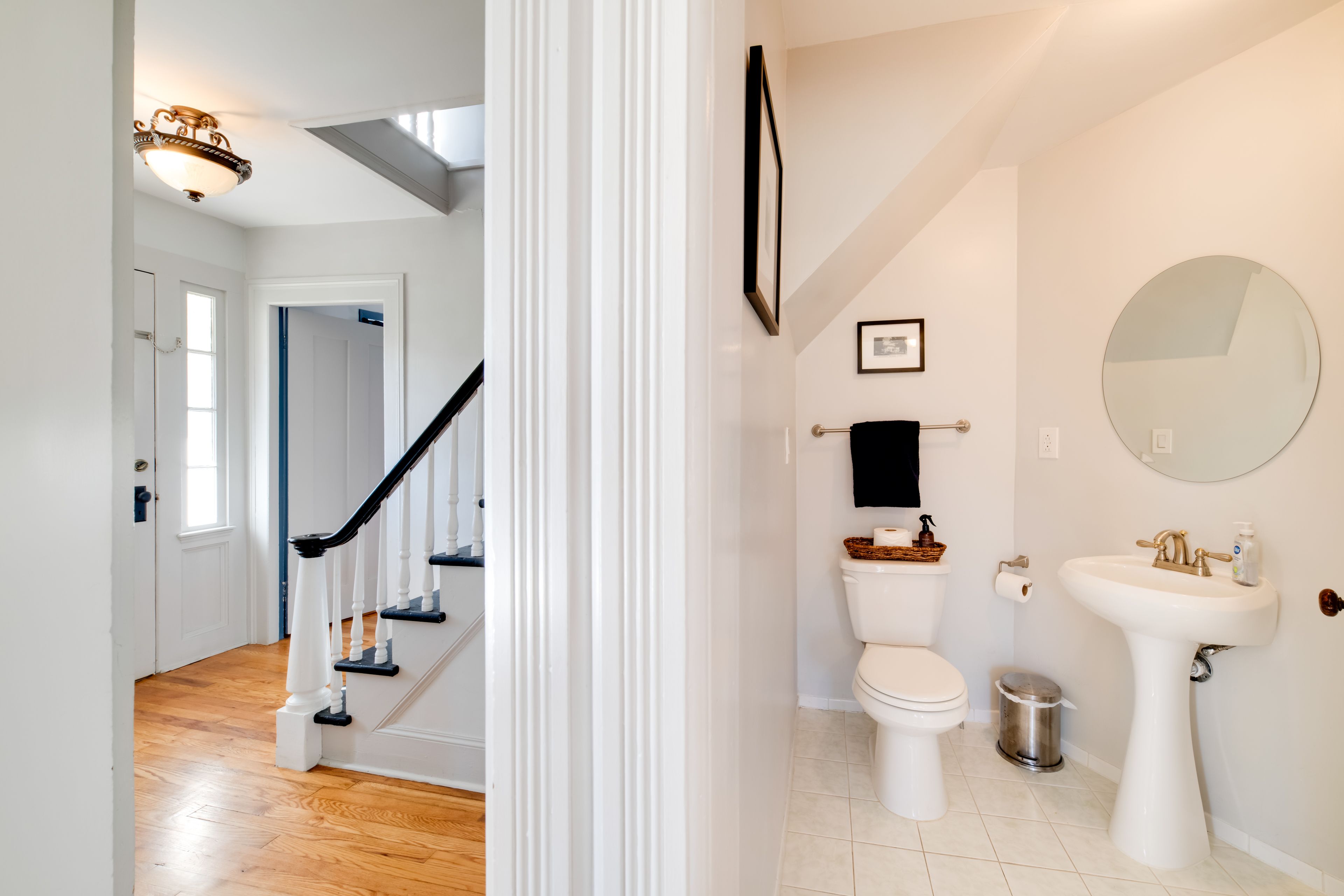 Half Bathroom | 1st Floor
