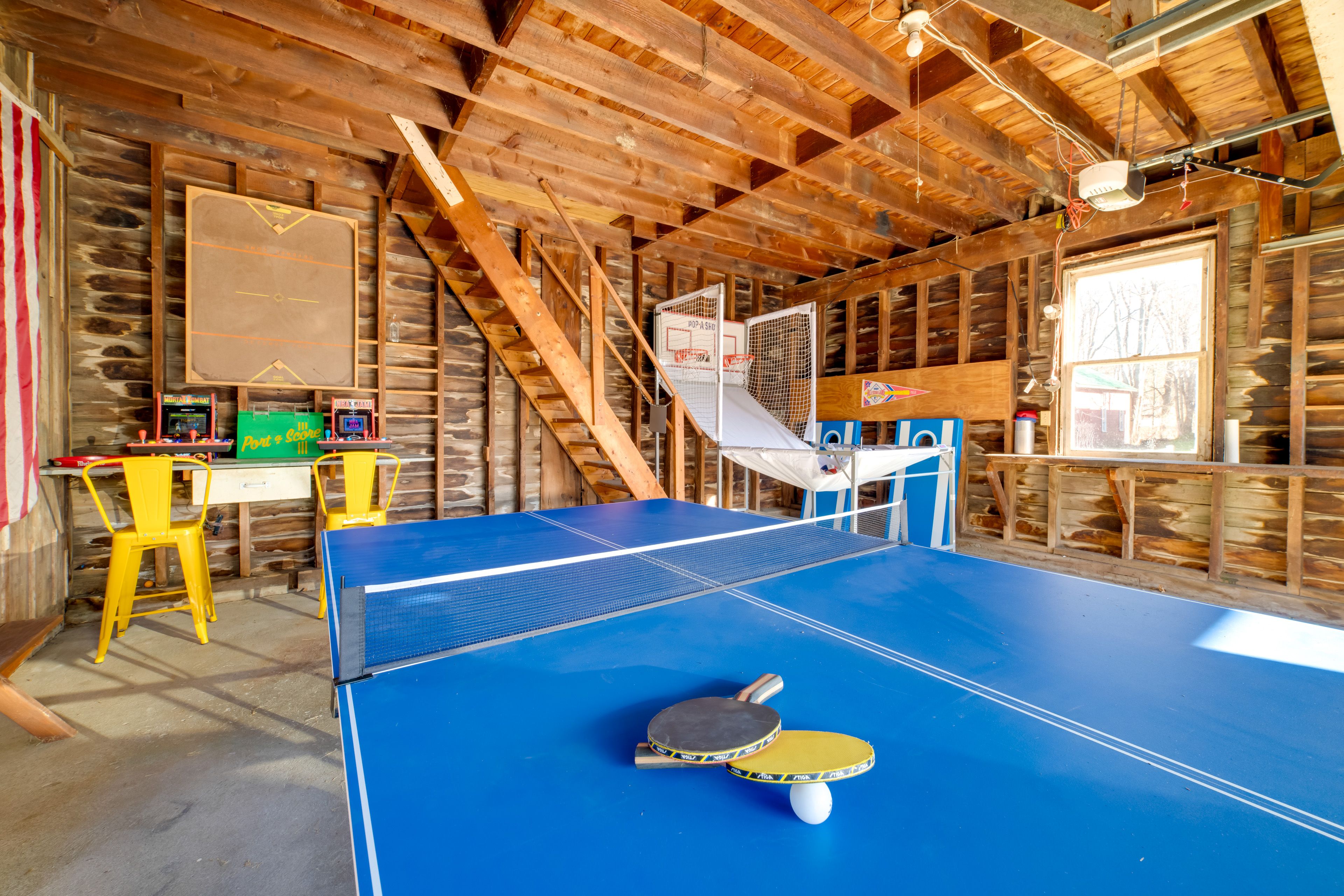 Game Room (Garage) | Ping Pong | Dartboard | Arcade Consoles