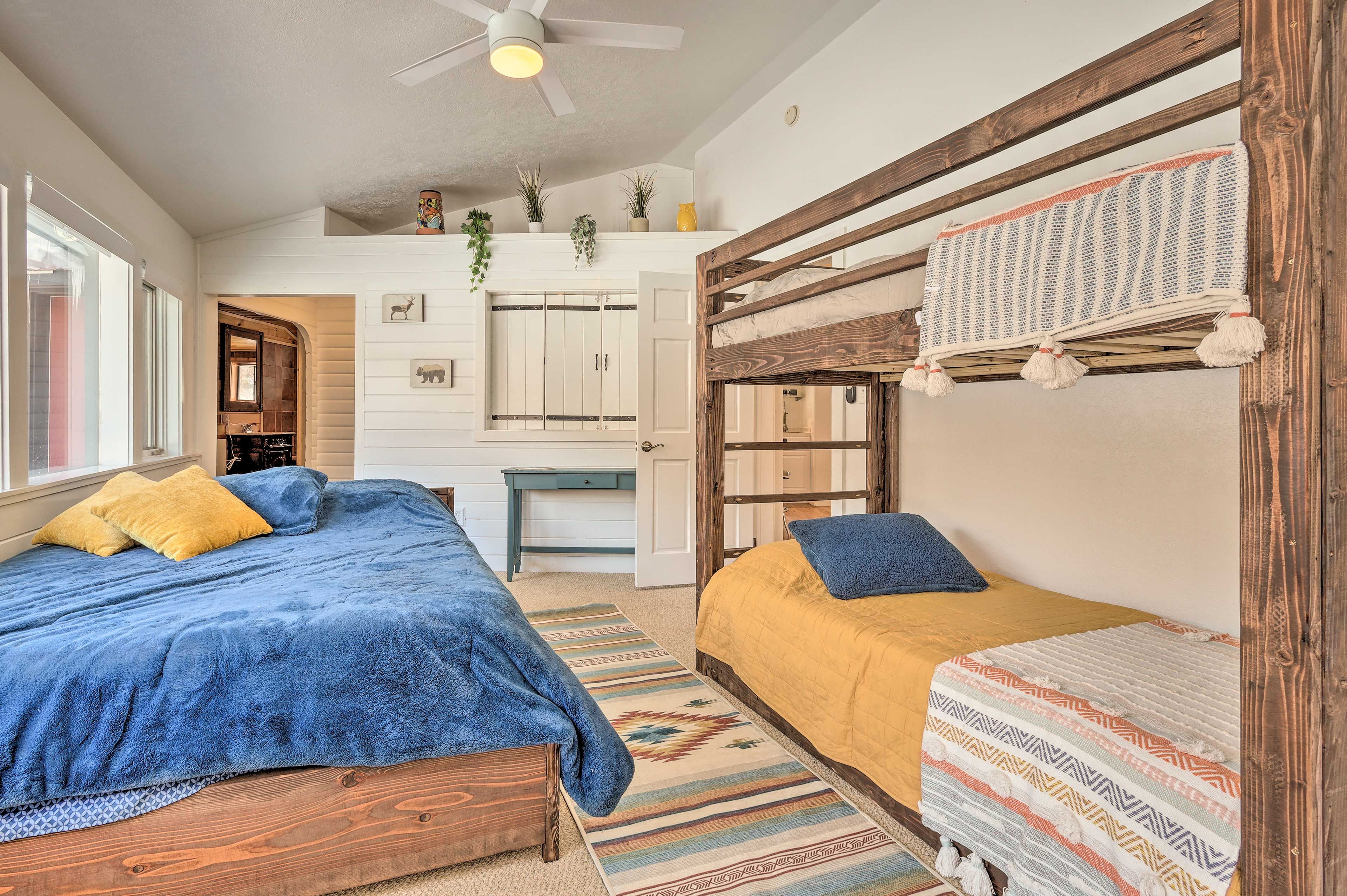 Bedroom 2 | Queen Bed | Twin Bunk Bed