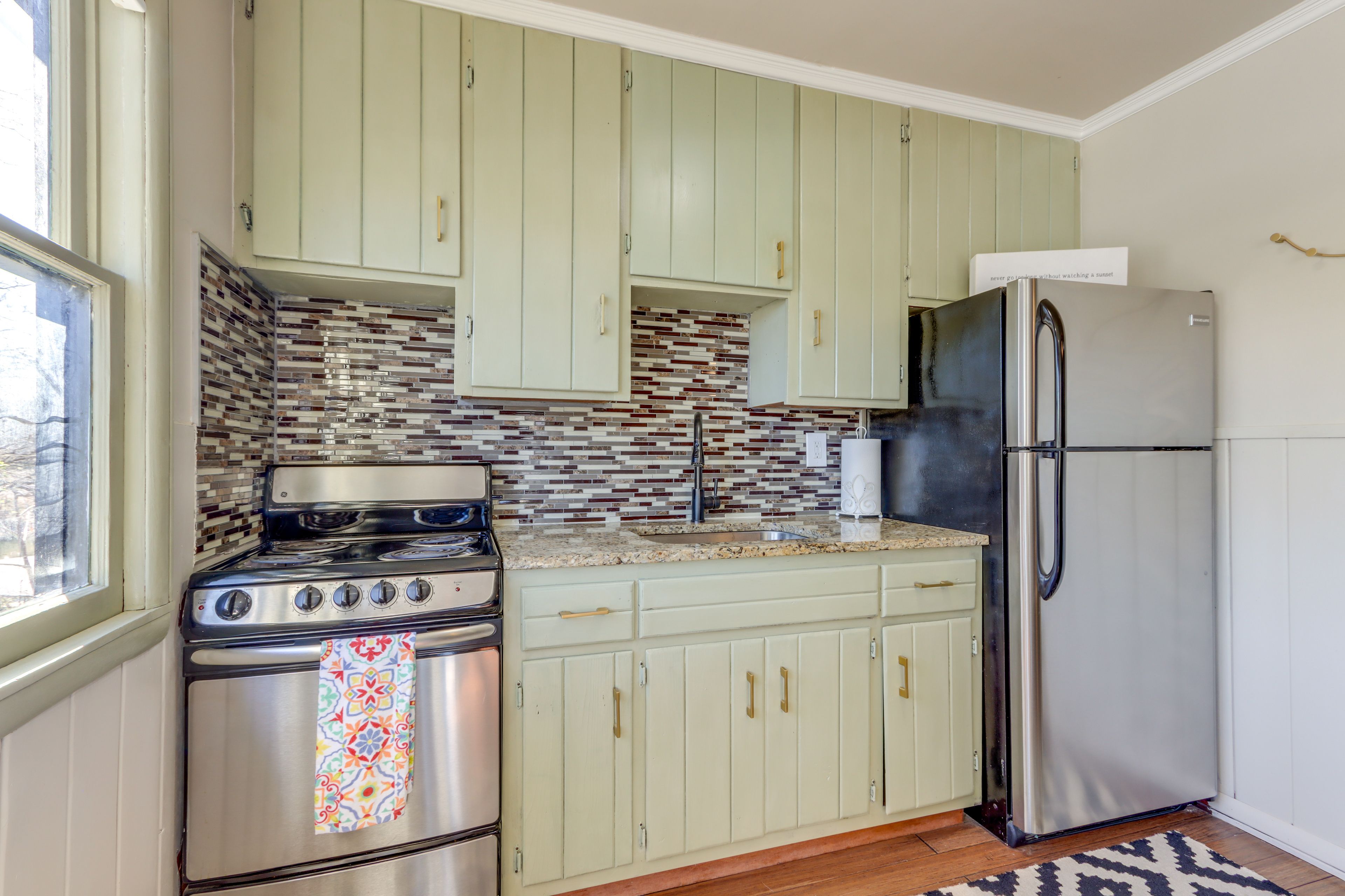 Kitchen | Toaster | Cooking Basics | Dining Table