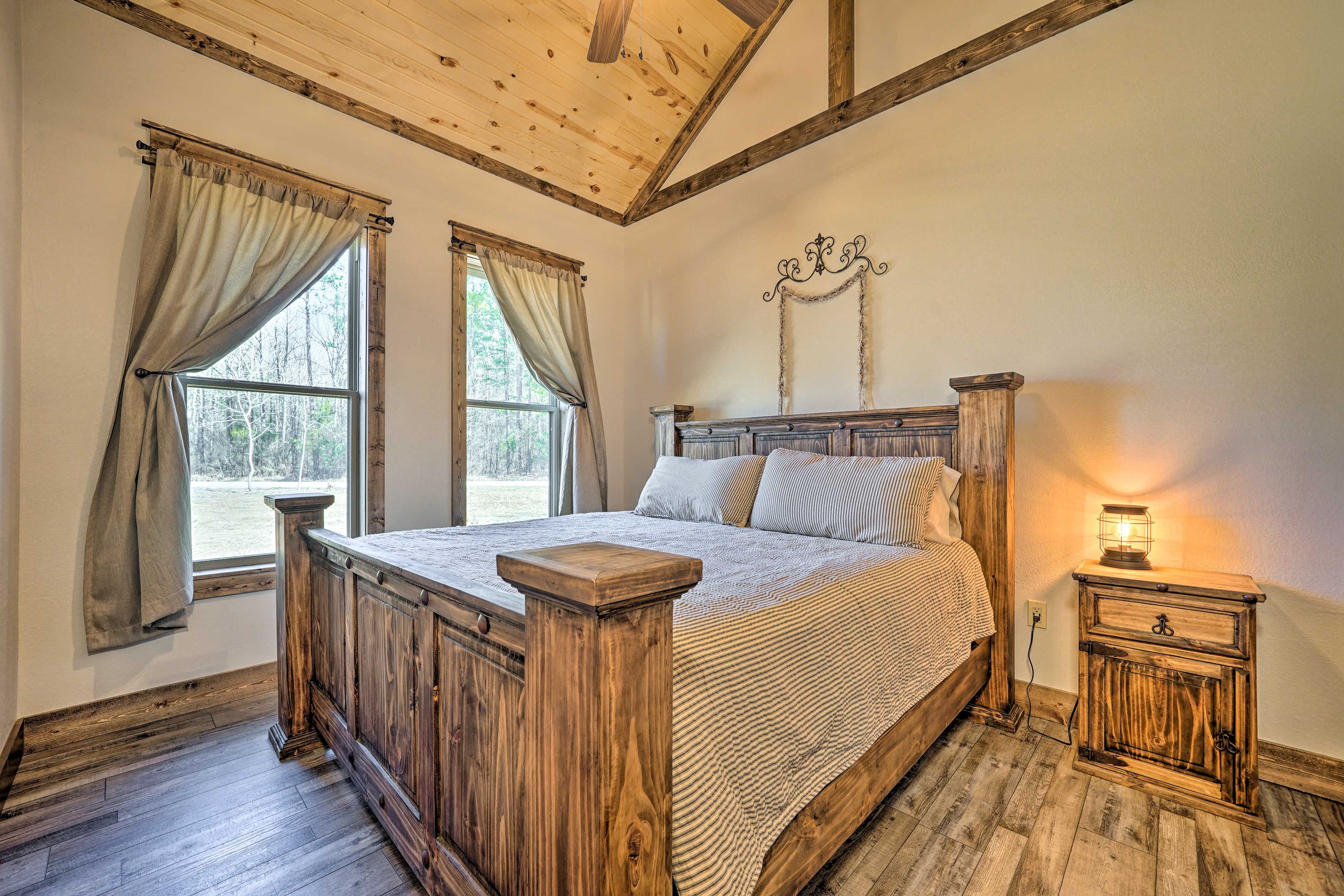 Bedroom 3 | King Bed