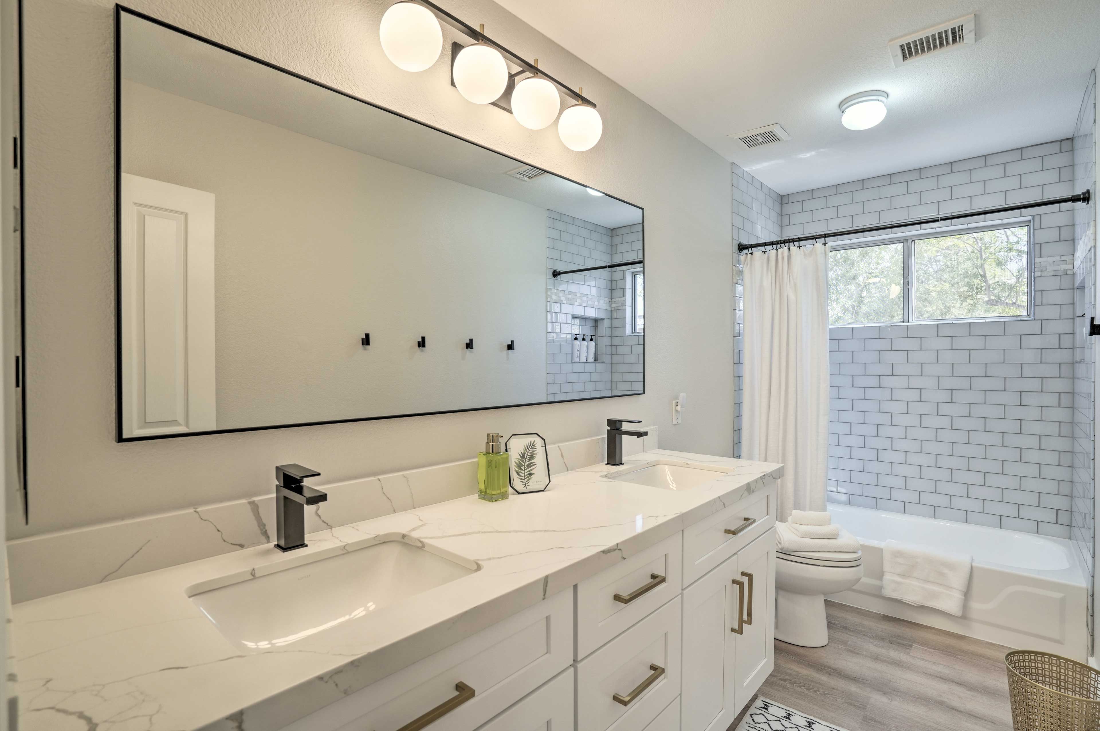 Full Bathroom