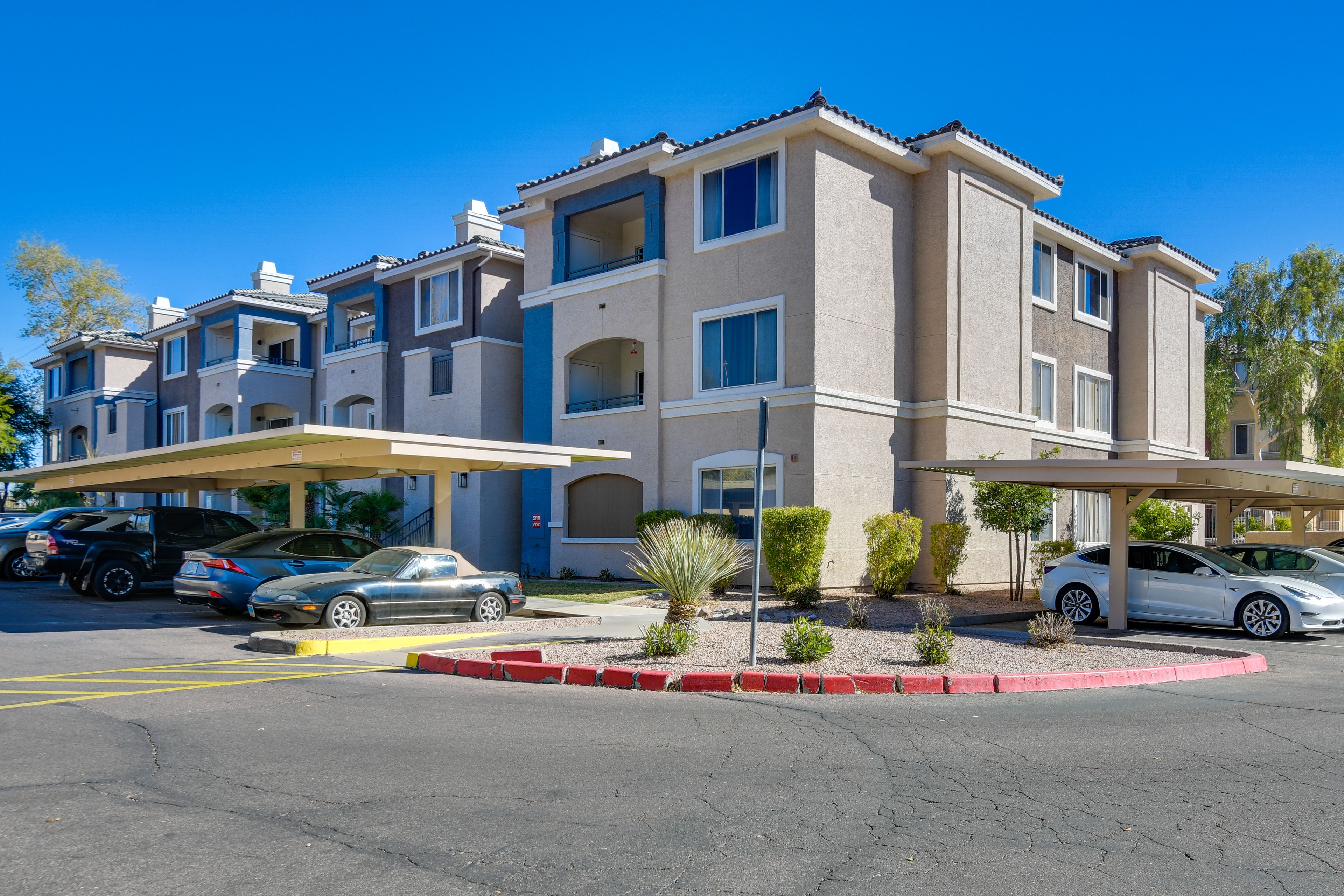 Parking | Covered Parking Spot (1 Vehicle) | Community Parking Lot