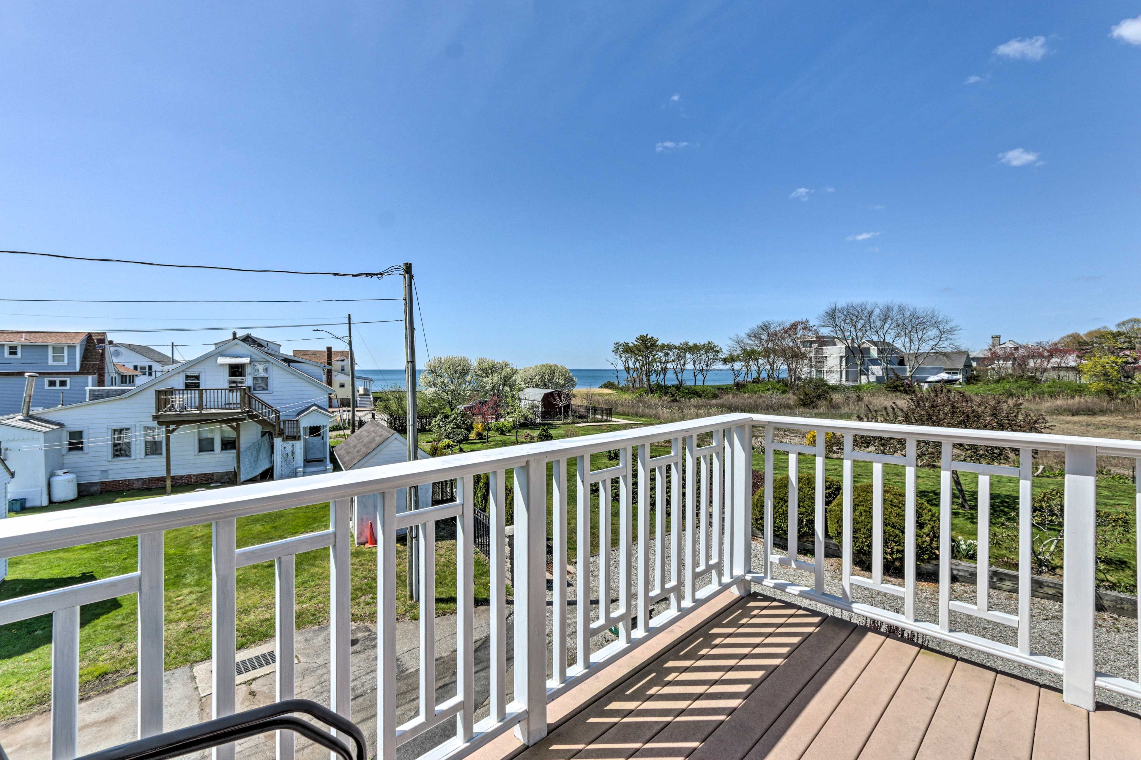 Balcony | Outdoor Seating