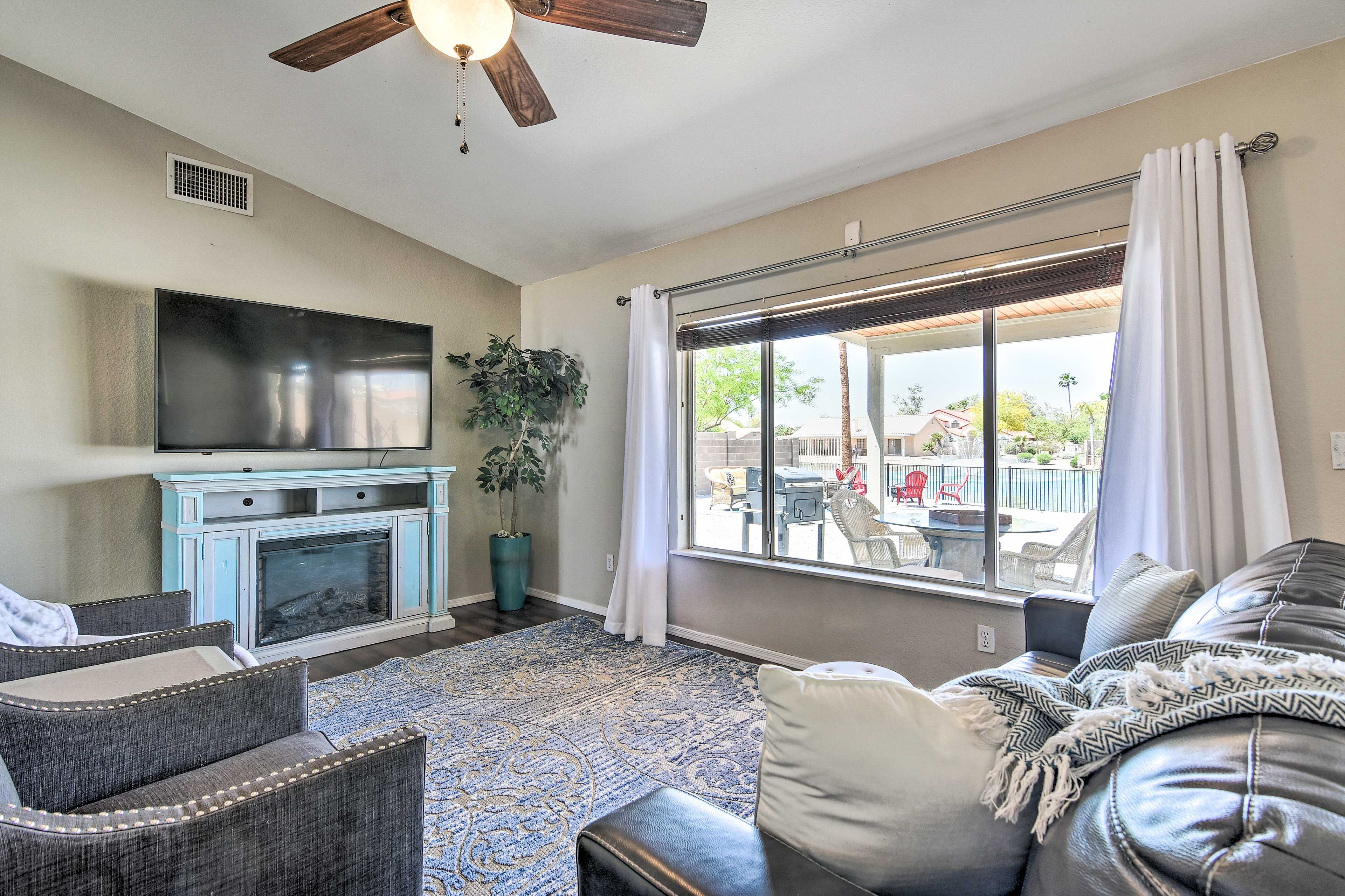 Living Room | Dog Friendly w/ Fee