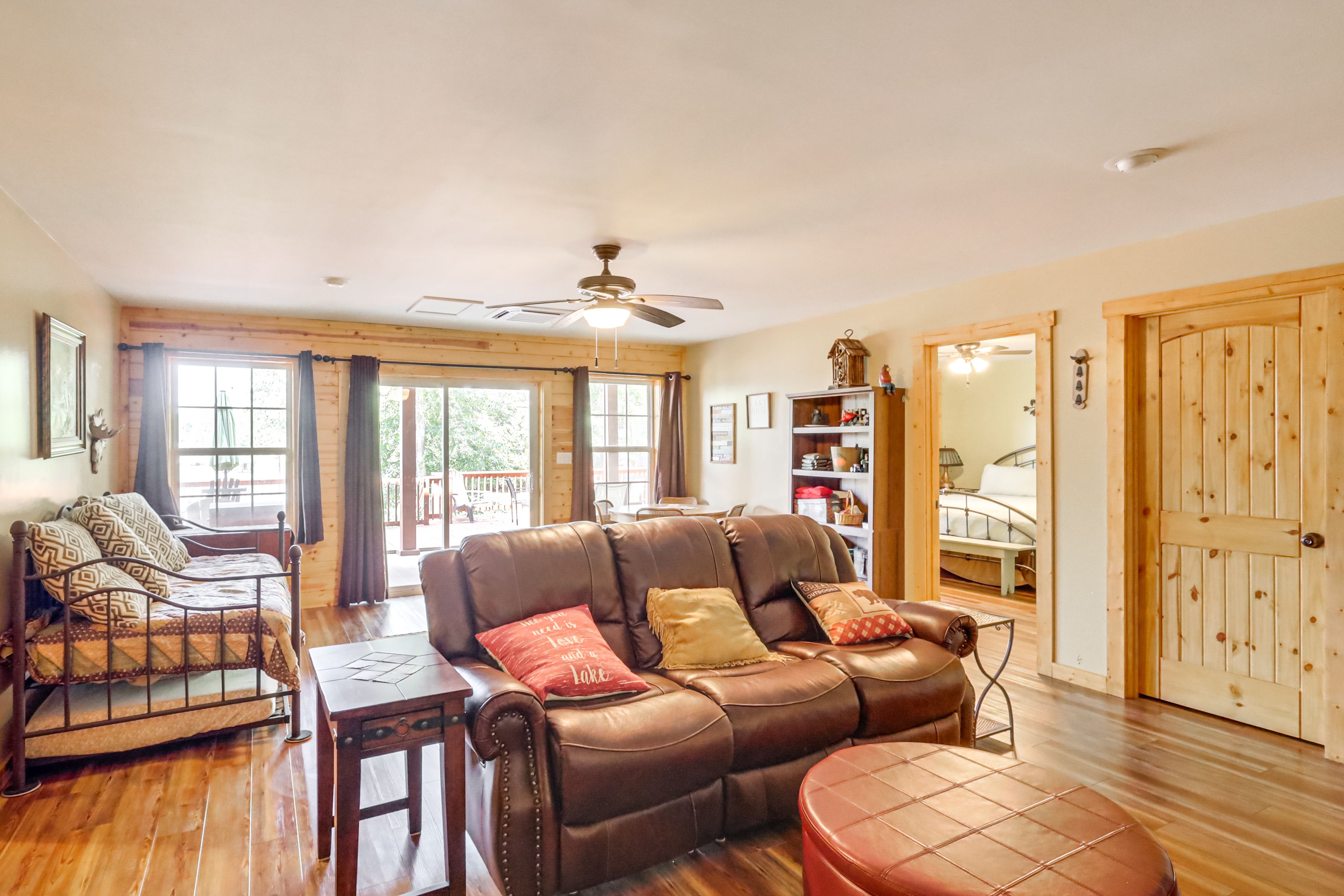 Sitting Room | Twin Daybed