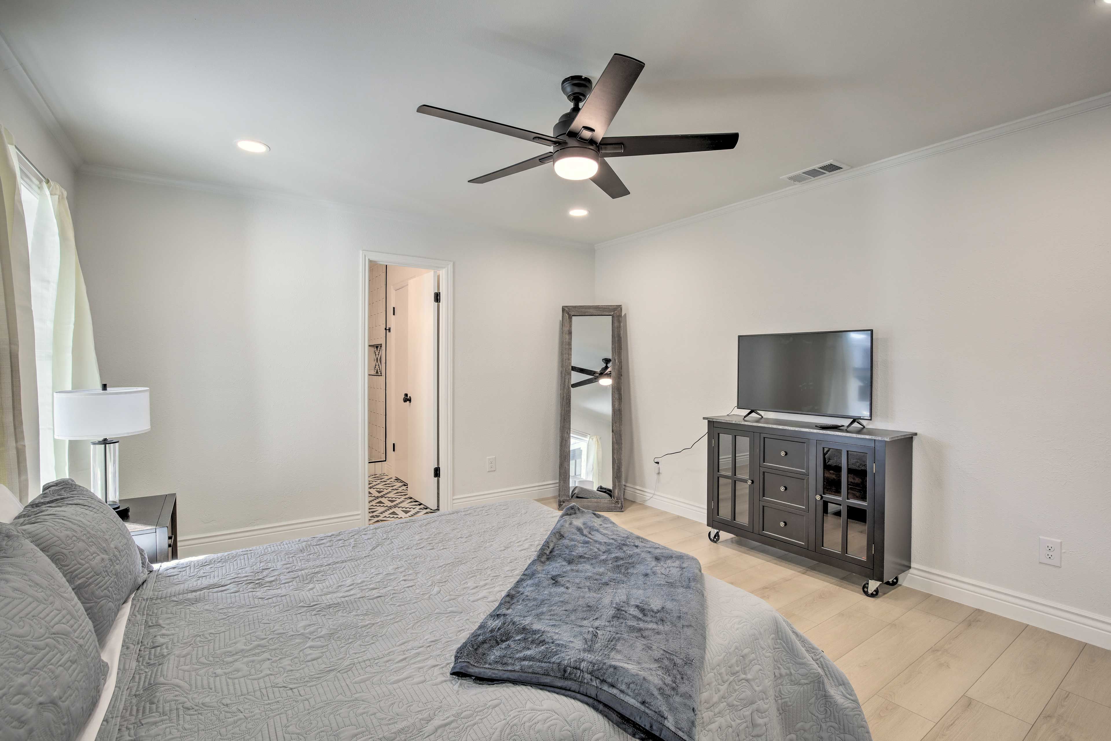 Bedroom 1 | Linens Provided