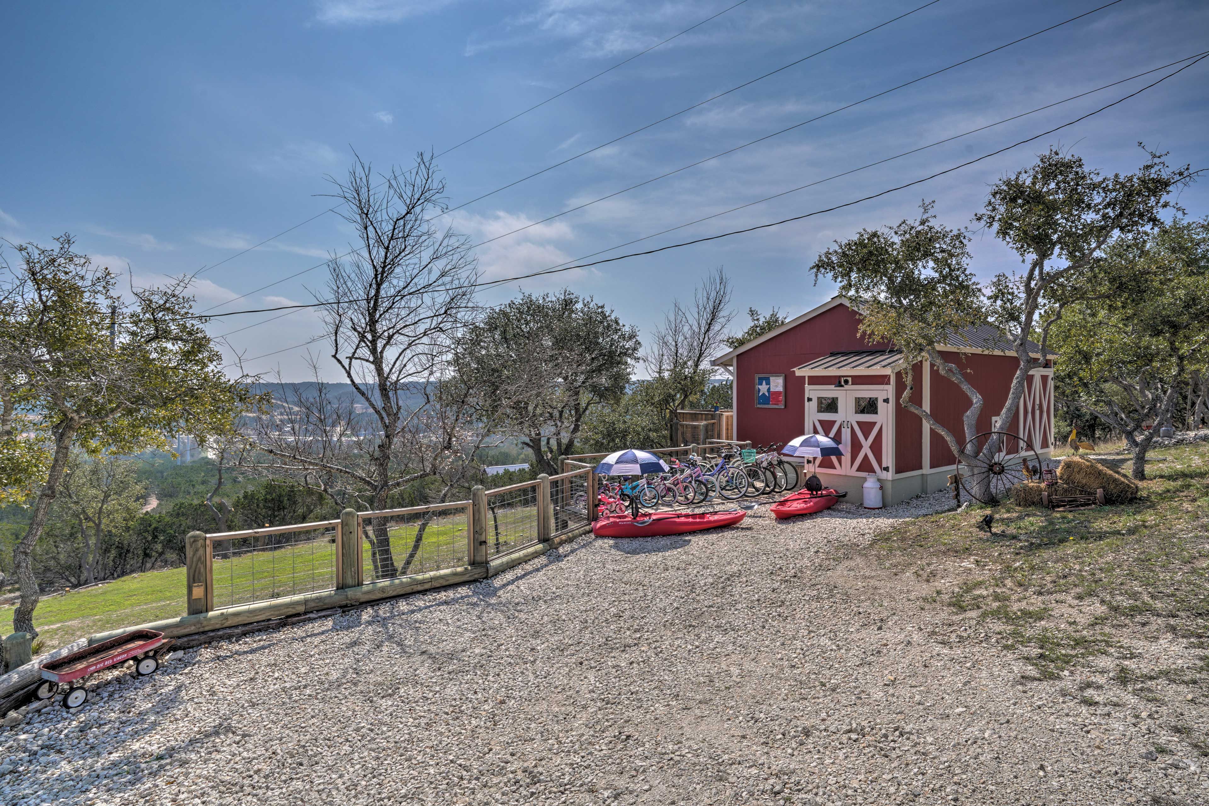 Driveway Parking (2 Vehicles) | Trailers Welcome