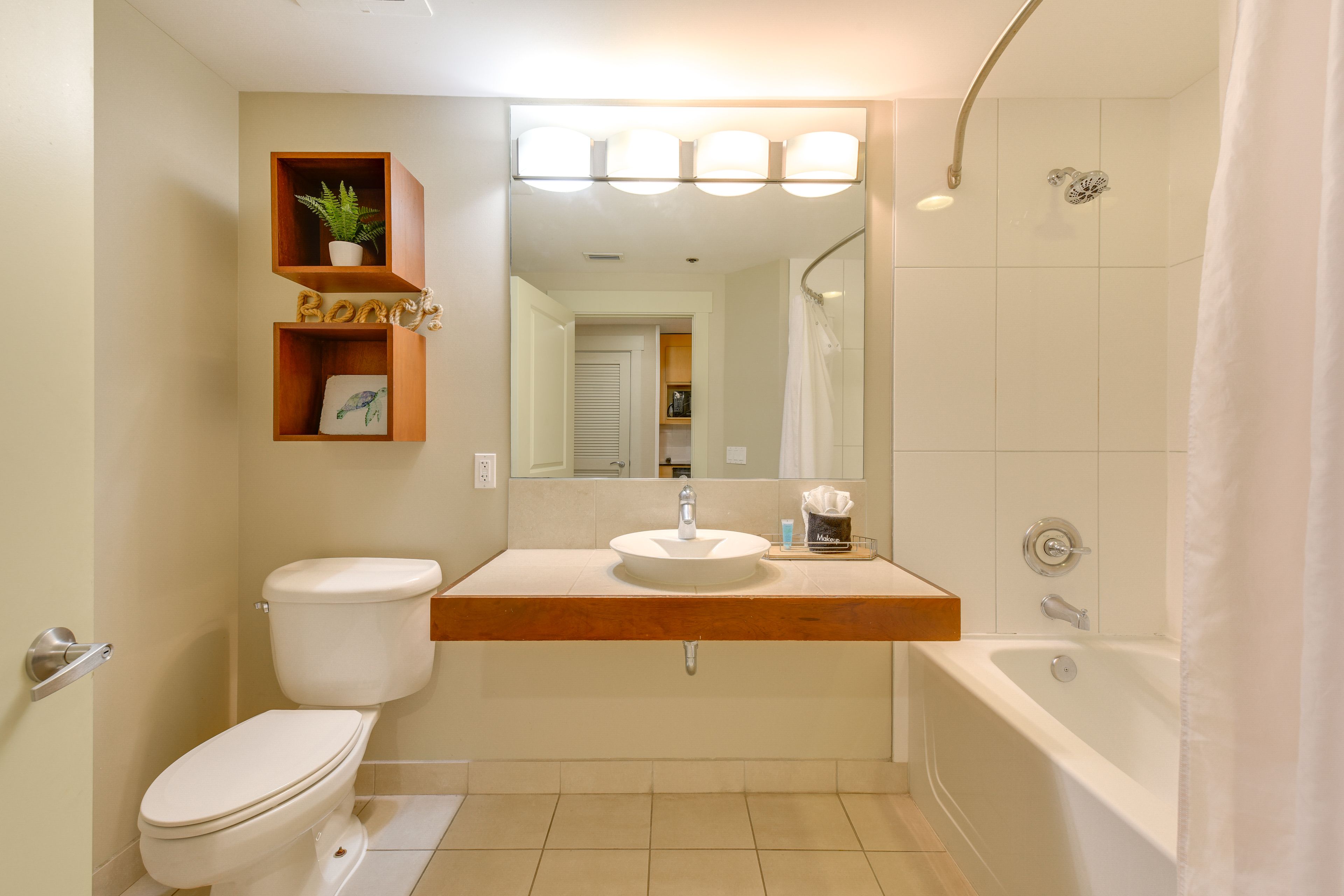 Bathroom | Towels Provided