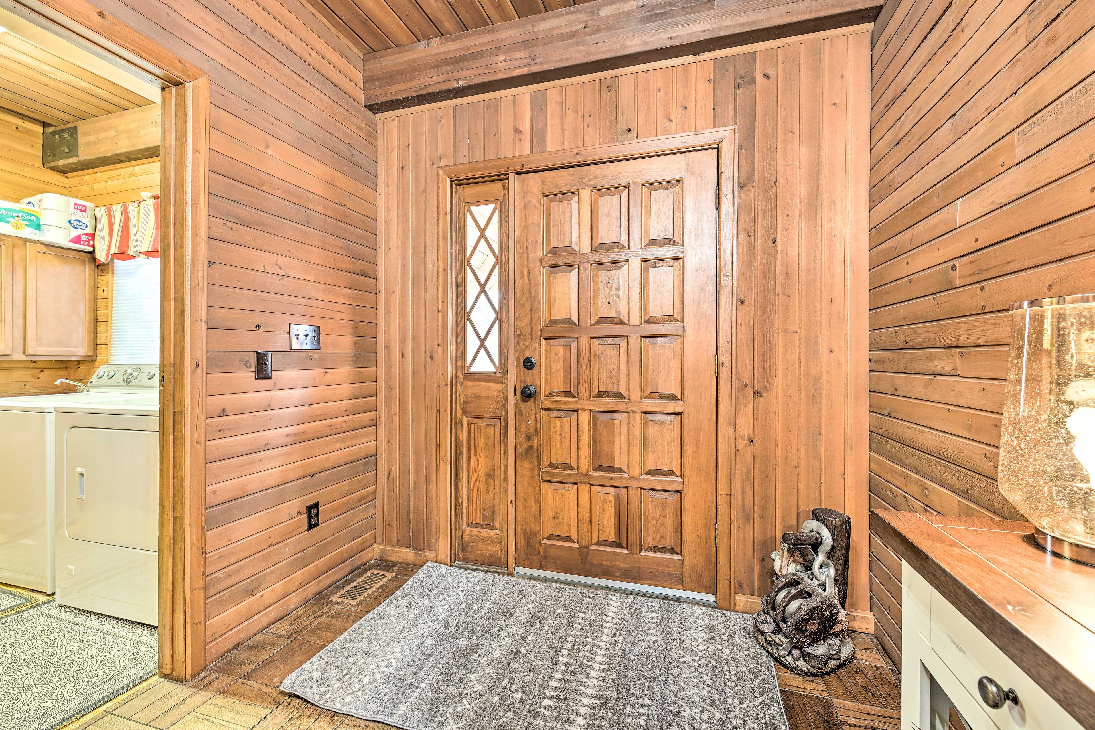 Entryway | Lockbox Entry