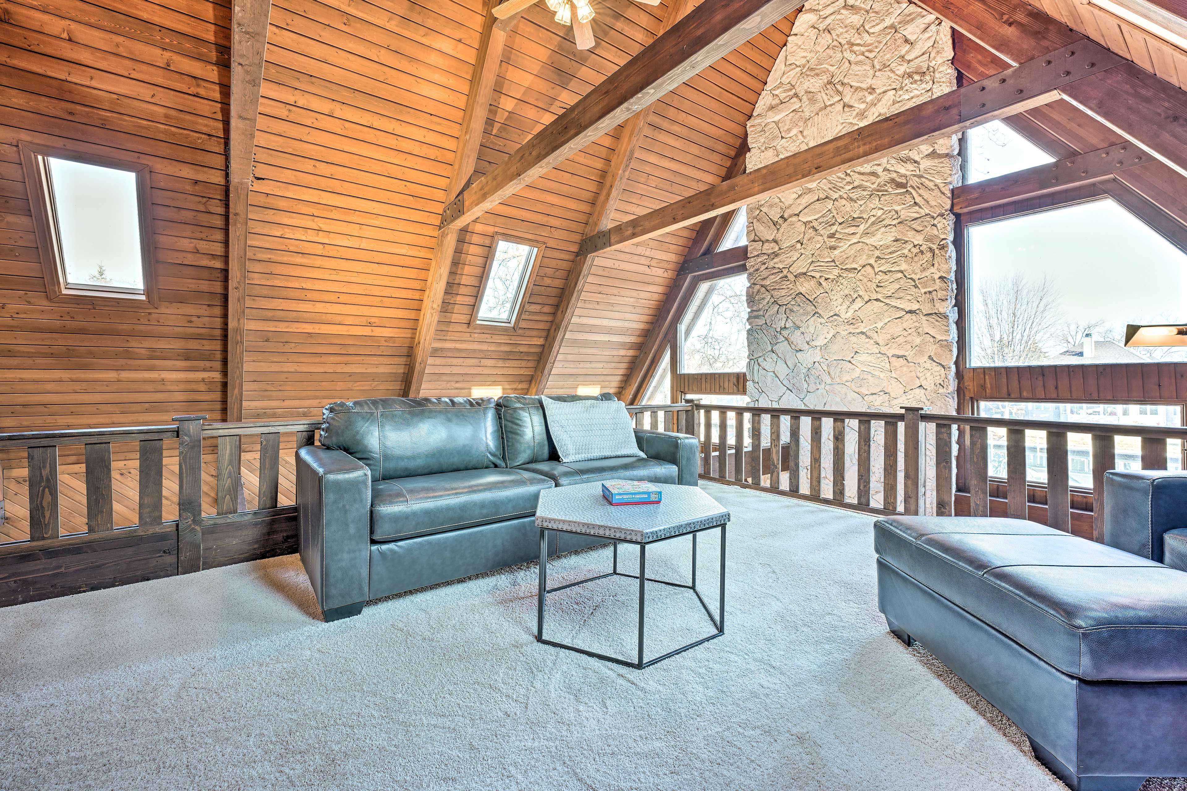 Upper Living Room | Sleeper Sofa