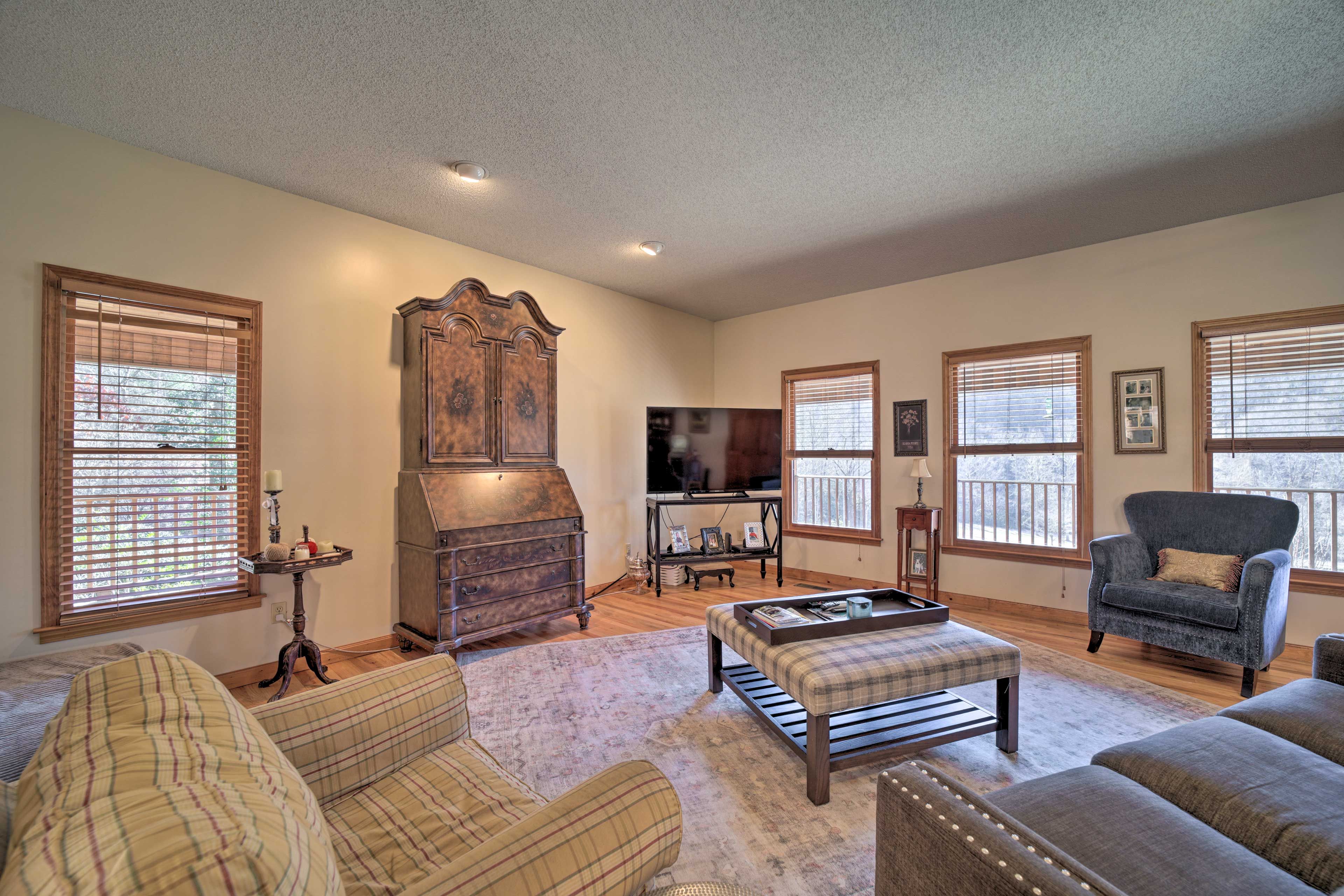 Living Room | Central Air Conditioning & Heating