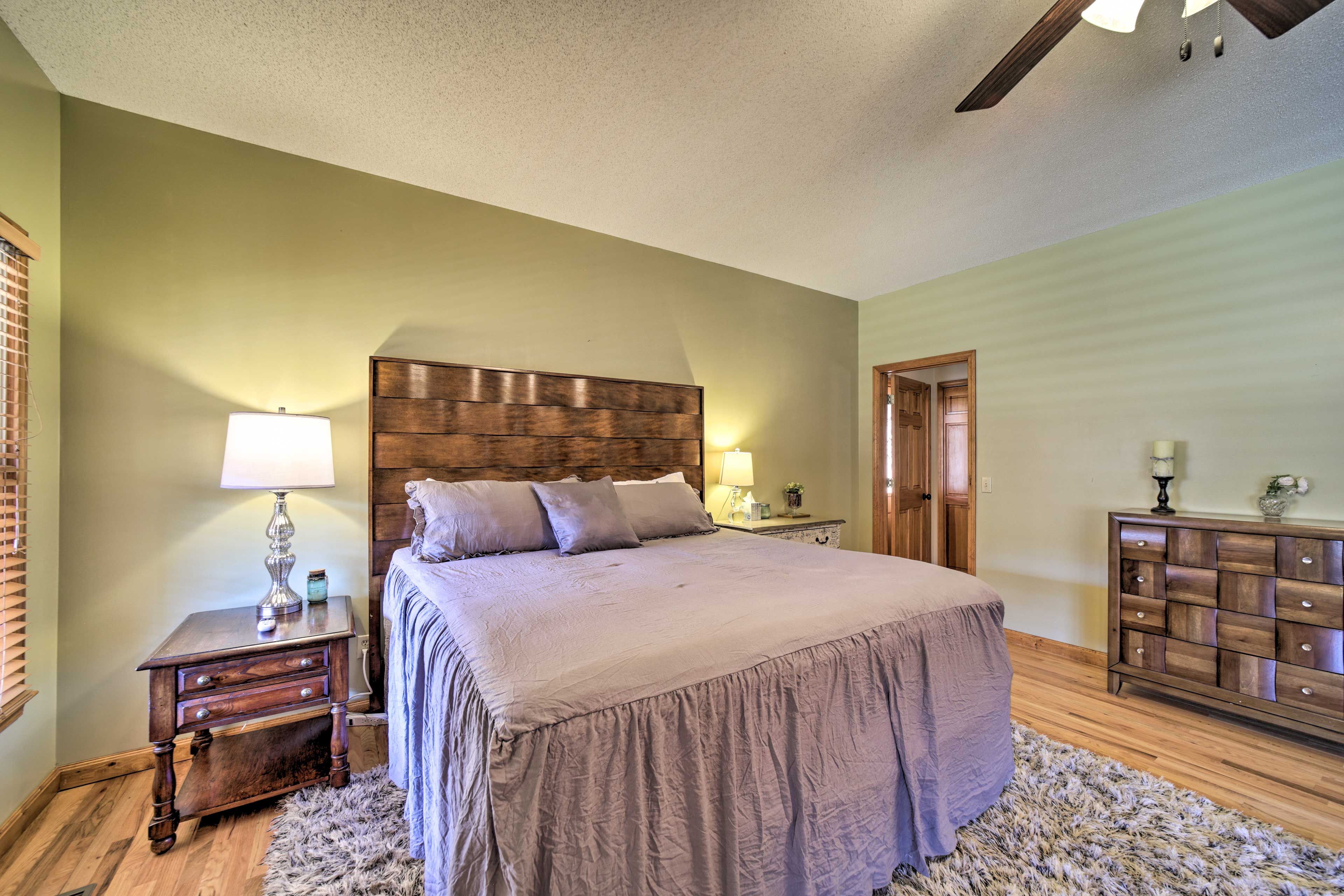 Bedroom 1 | Linens Provided