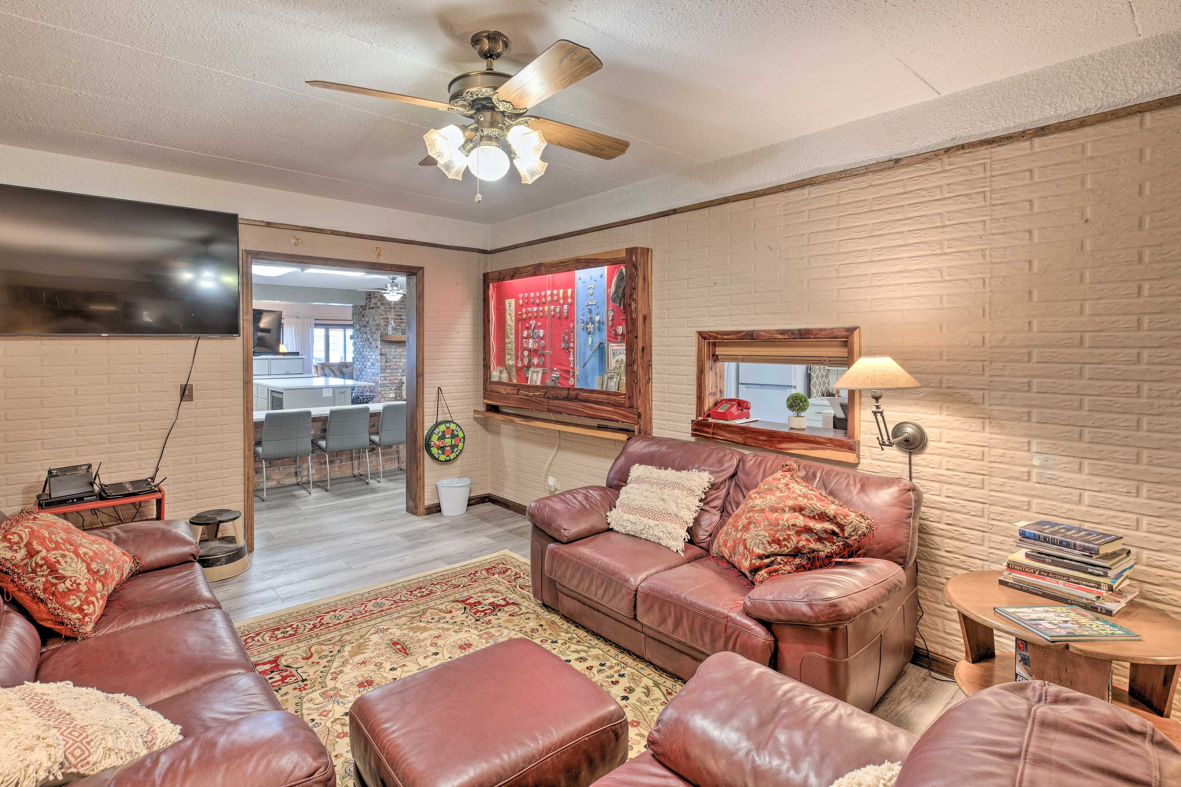 Library | Smart TVs | Streaming | DVD Player