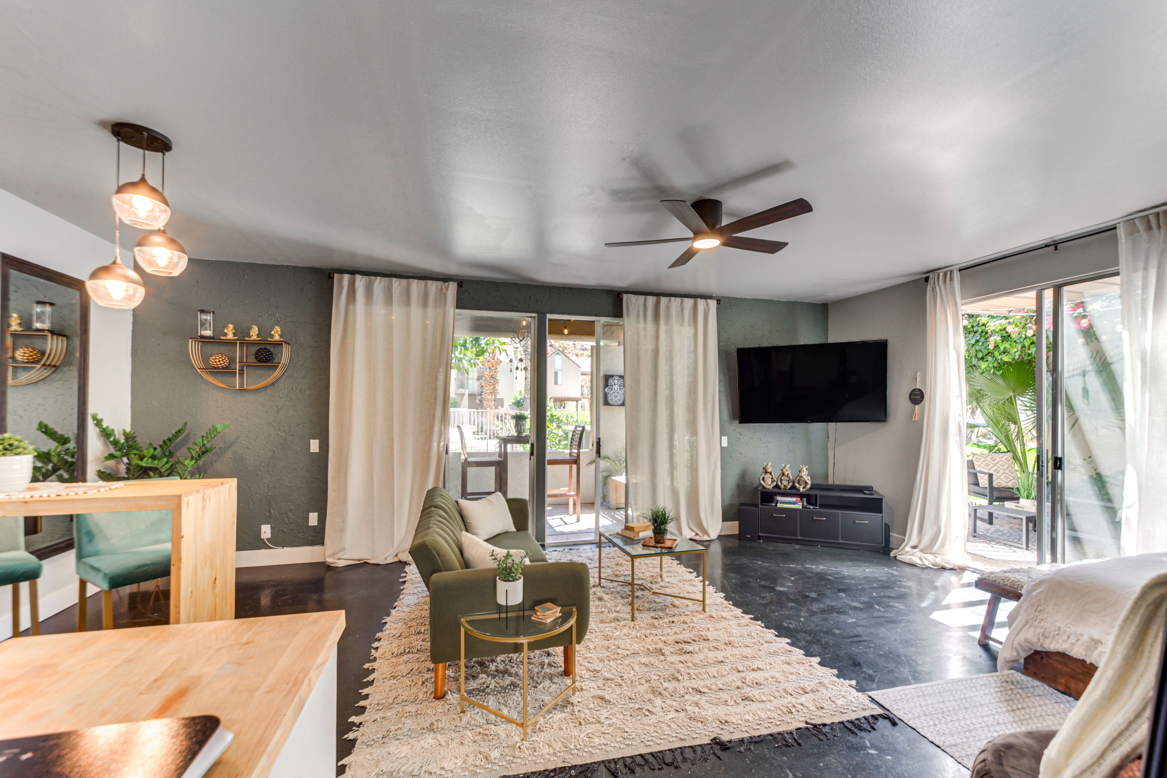 Studio | Living Area | Free WiFi | Central Heating & AC | Queen Sleeper Sofa